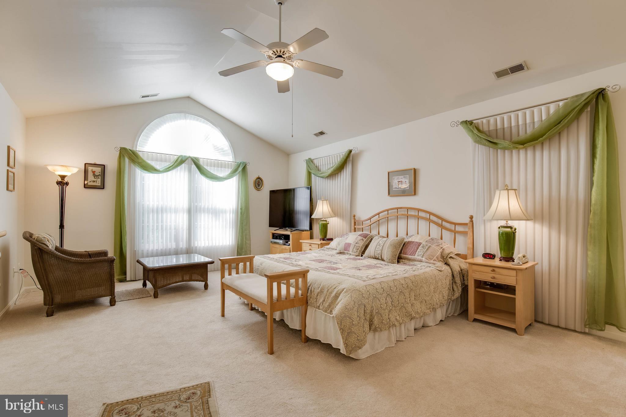 AYRLAWN - Residential