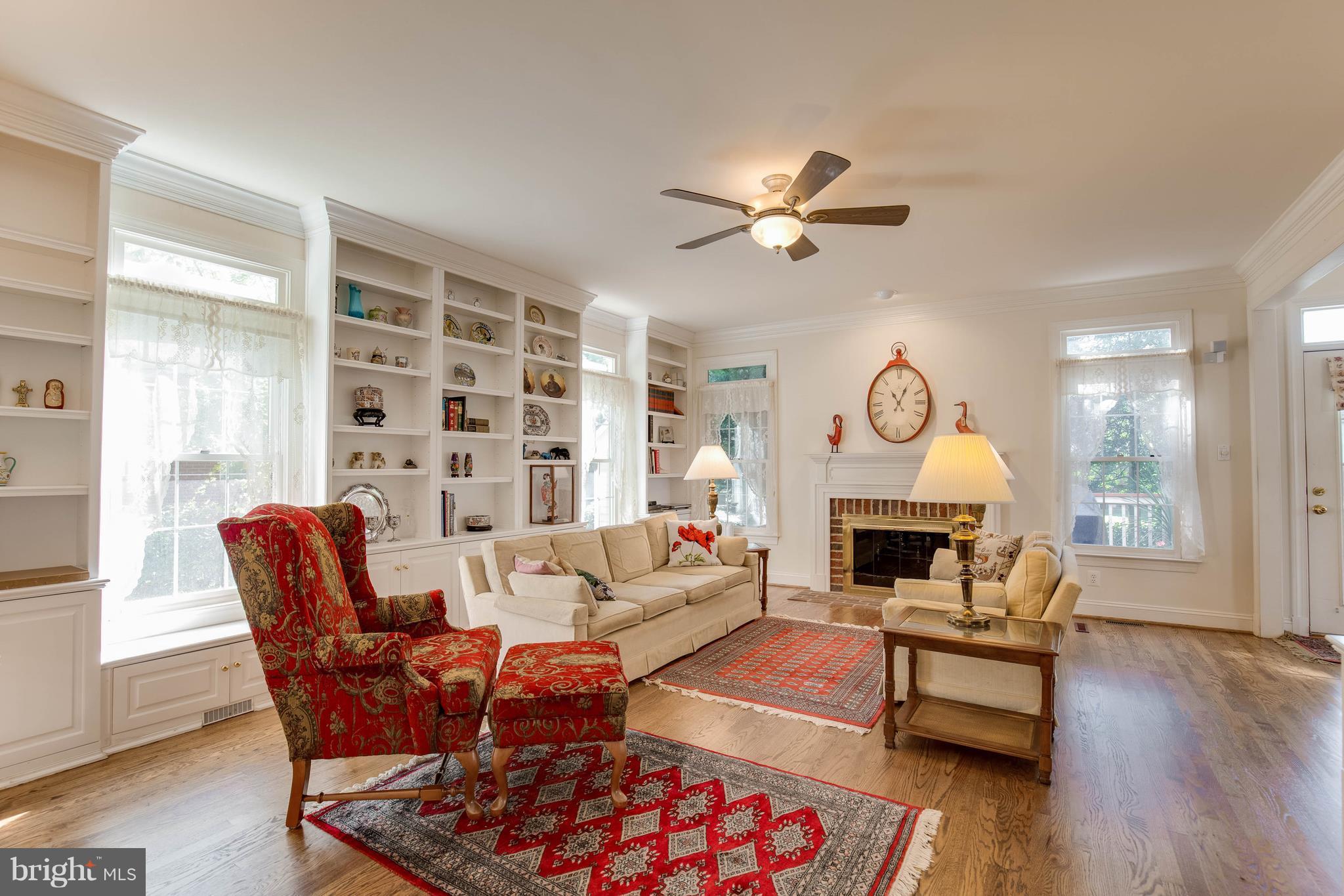 AYRLAWN - Residential