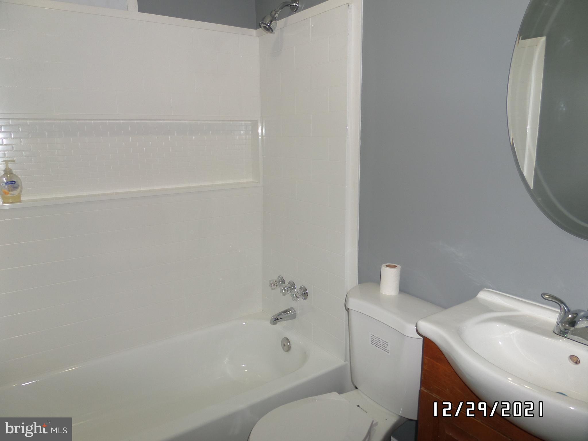 ROCK CREEK PALISADES - Residential Lease