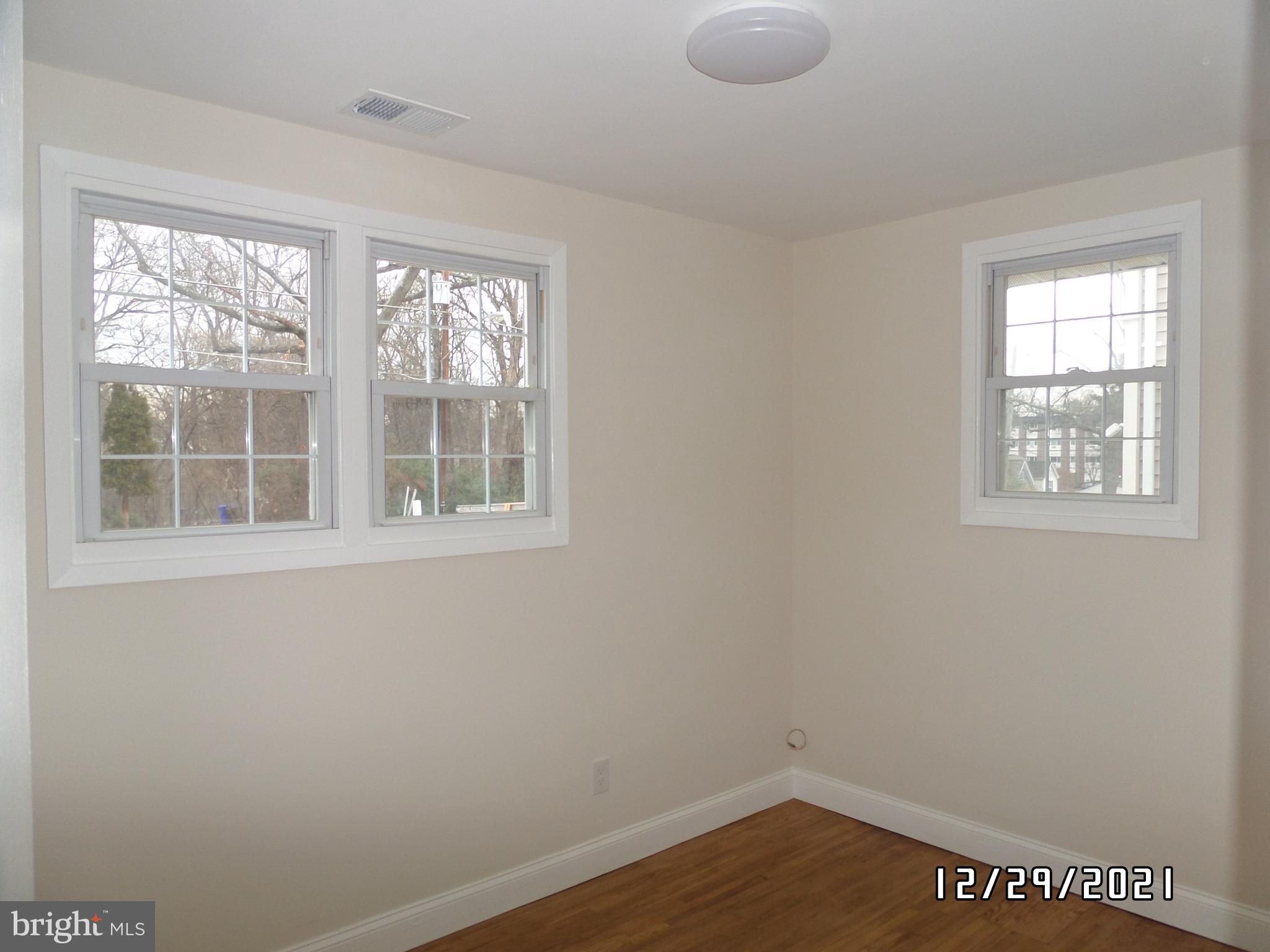 ROCK CREEK PALISADES - Residential Lease