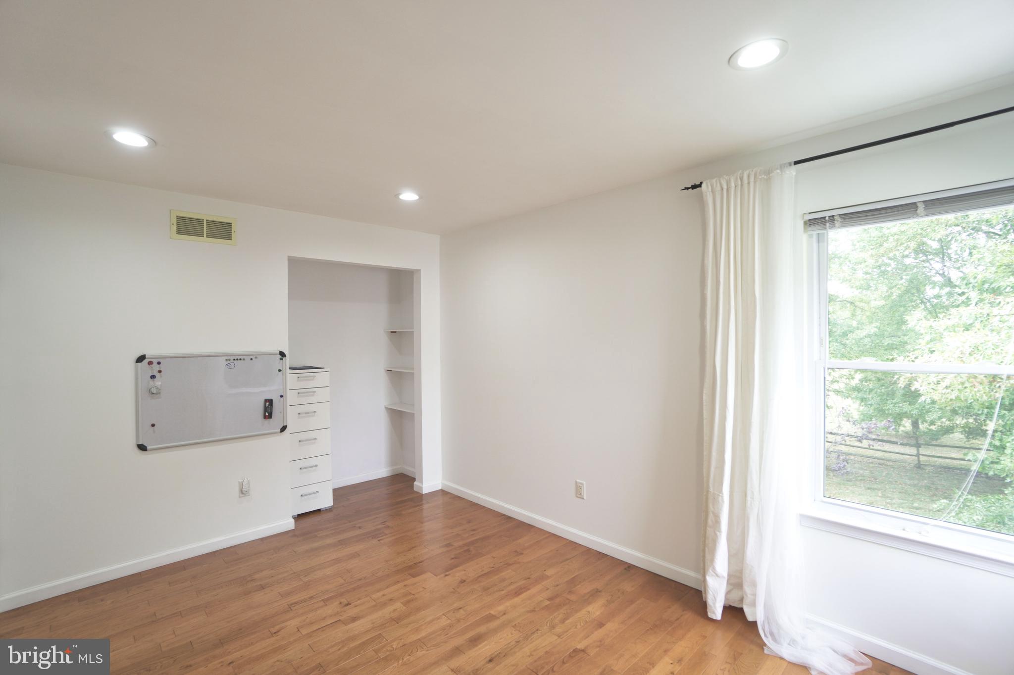 STONE RIDGE - Residential Lease