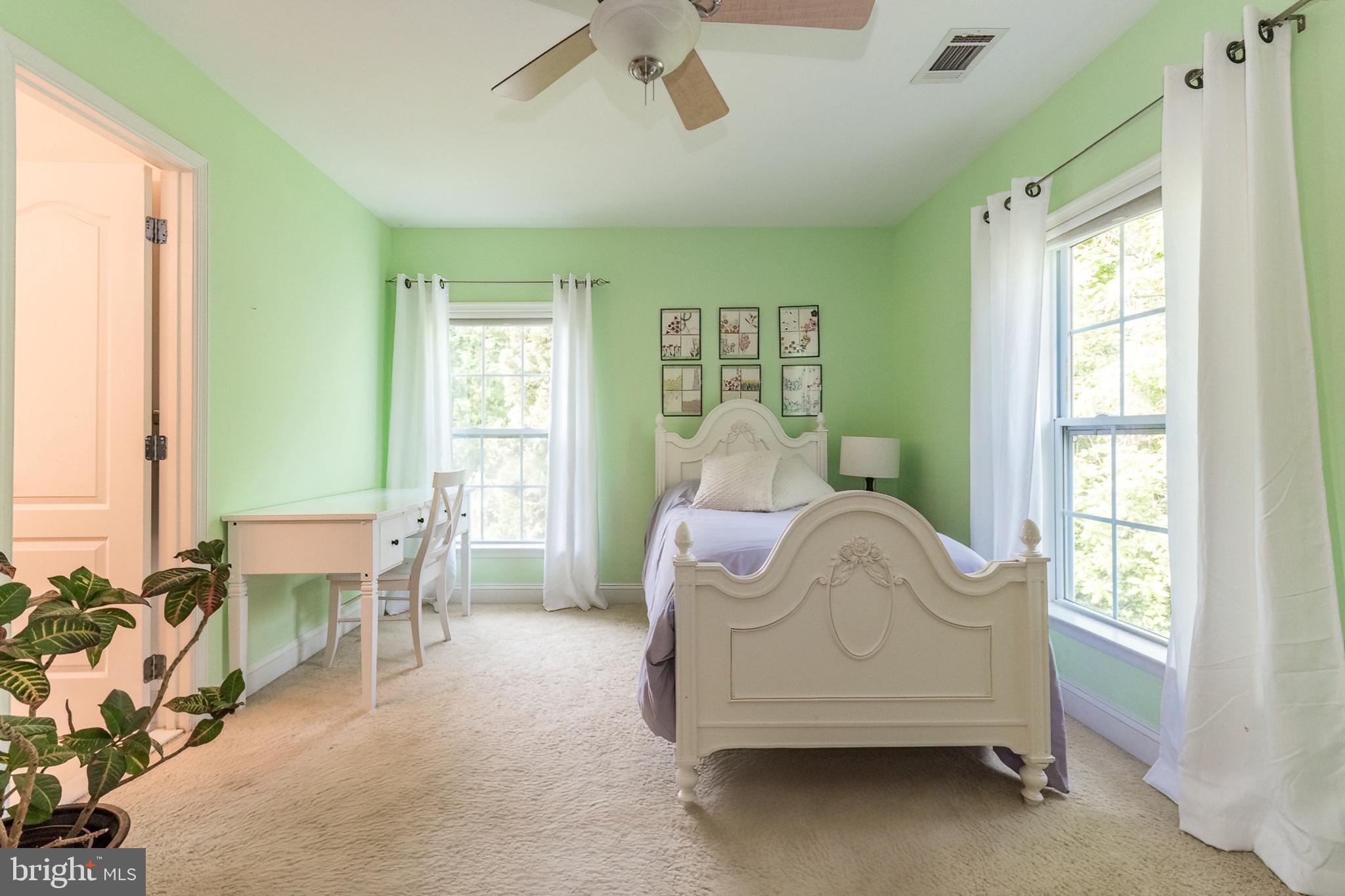 FERNBANK - Residential