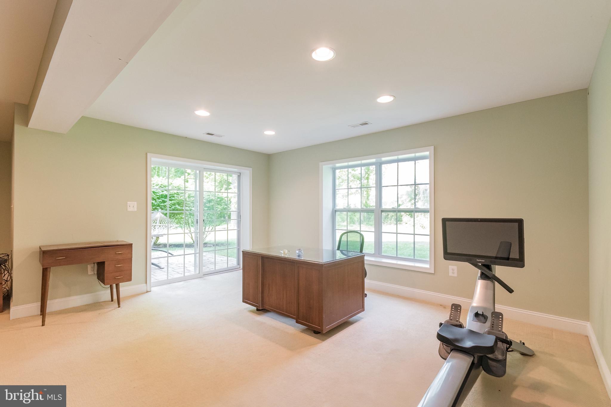 FERNBANK - Residential