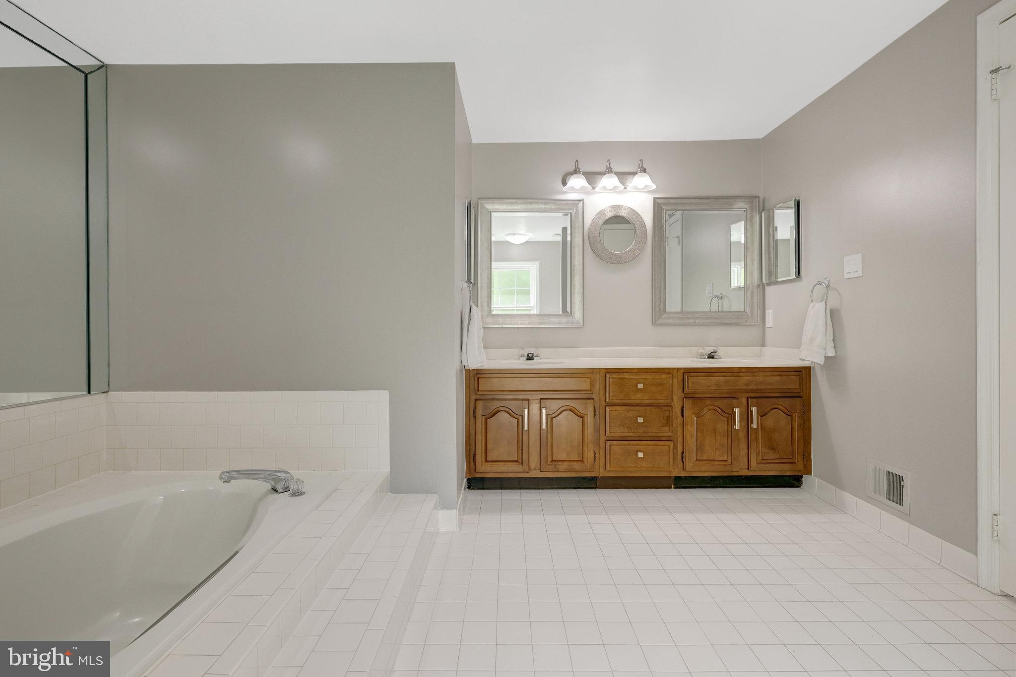 CARPERS FARM - Residential