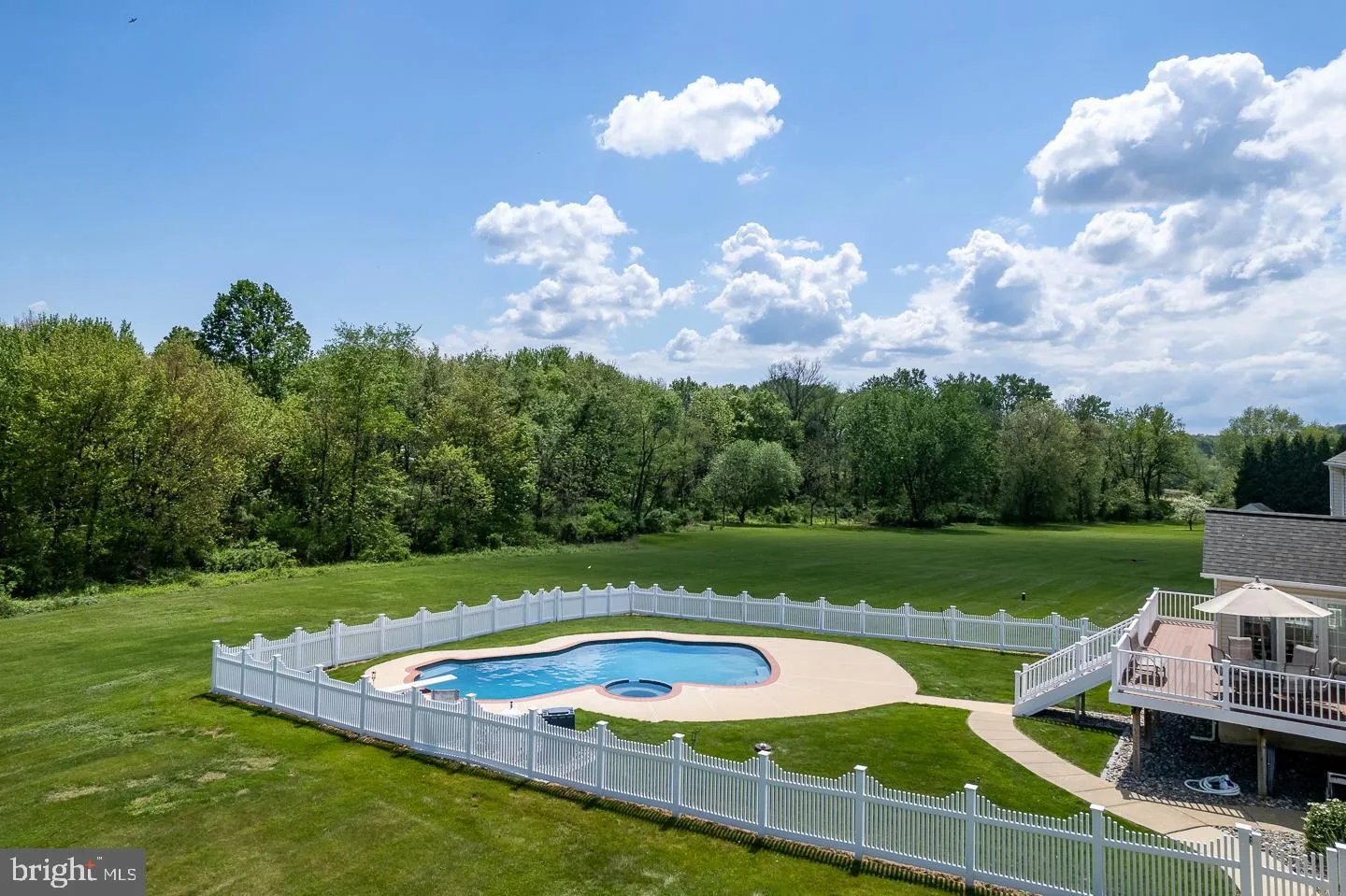 Lincoln University, Pennsylvania 19352, United States, 5 Bedrooms Bedrooms, ,4 BathroomsBathrooms,Residential,Pending,126310