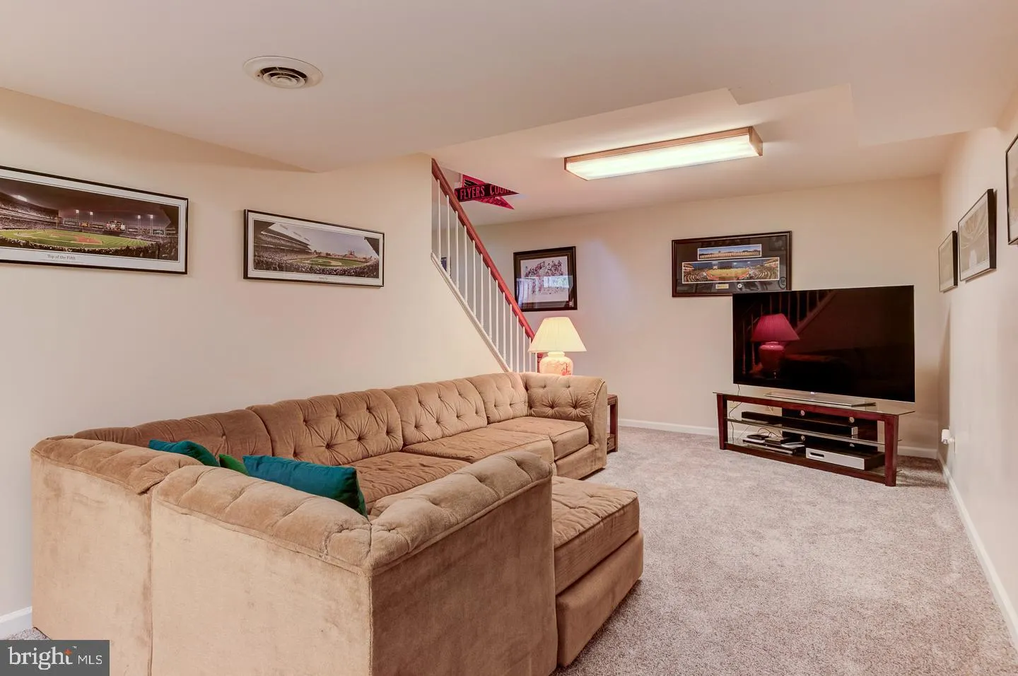 Lincoln University, Pennsylvania 19352, United States, 5 Bedrooms Bedrooms, ,4 BathroomsBathrooms,Residential,Pending,126310