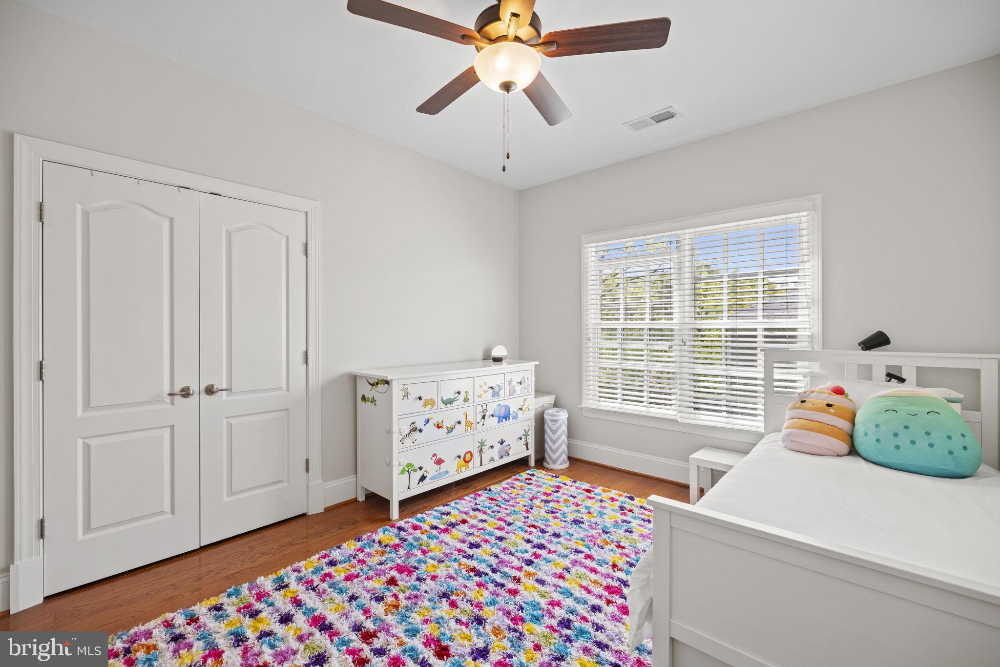 COOPERS GROVE - Residential