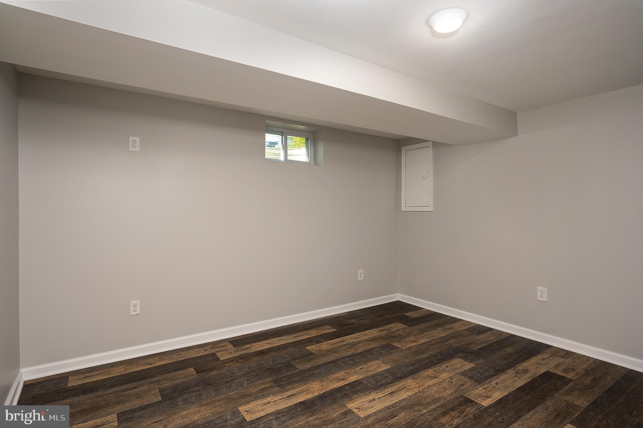 SHORE ACRES - Residential