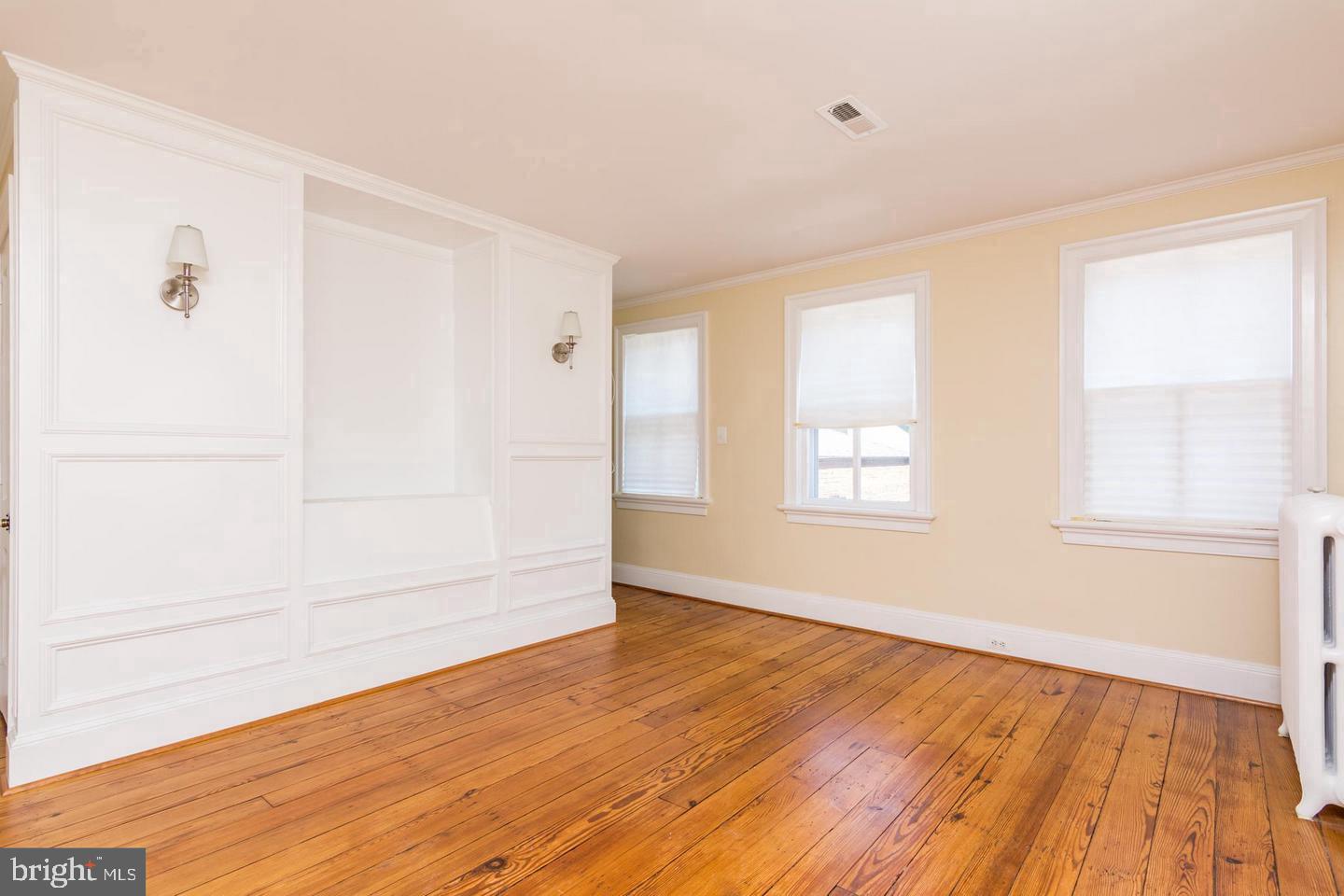 HISTORIC DISTRICT - Residential Lease