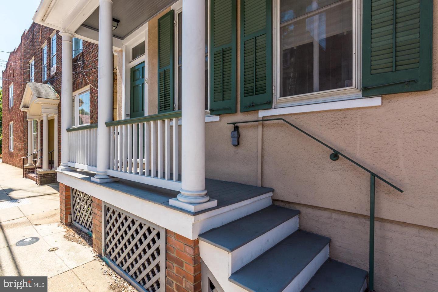 HISTORIC DISTRICT - Residential Lease