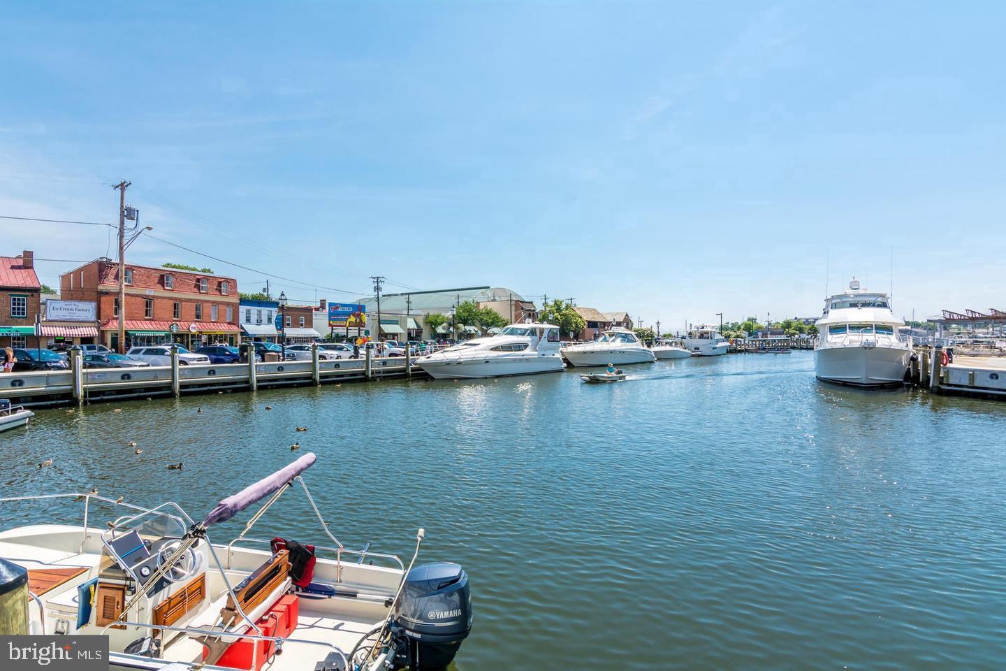 HISTORIC DISTRICT - Residential Lease
