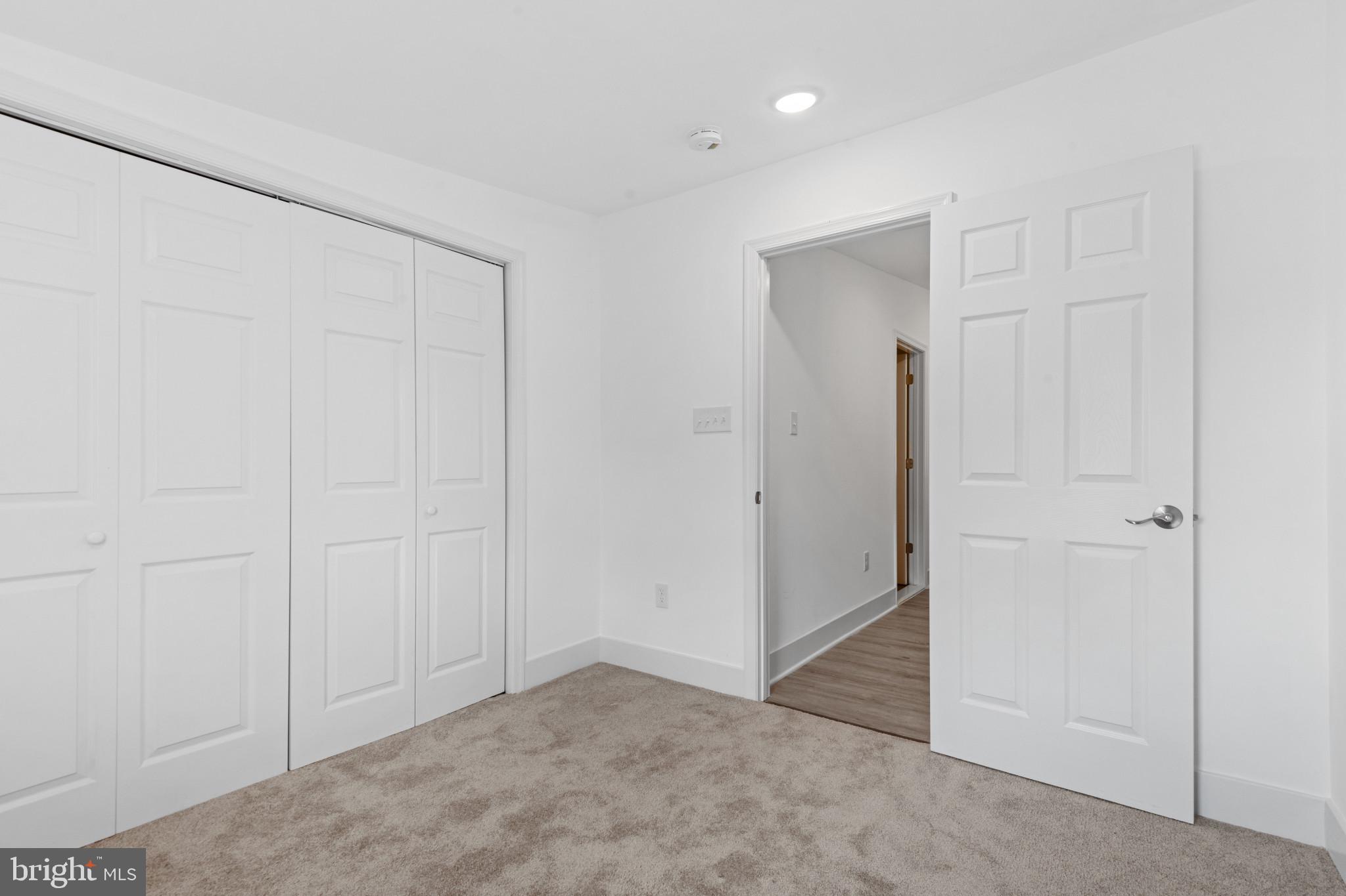 SANDTOWN-WINCHESTER - Residential