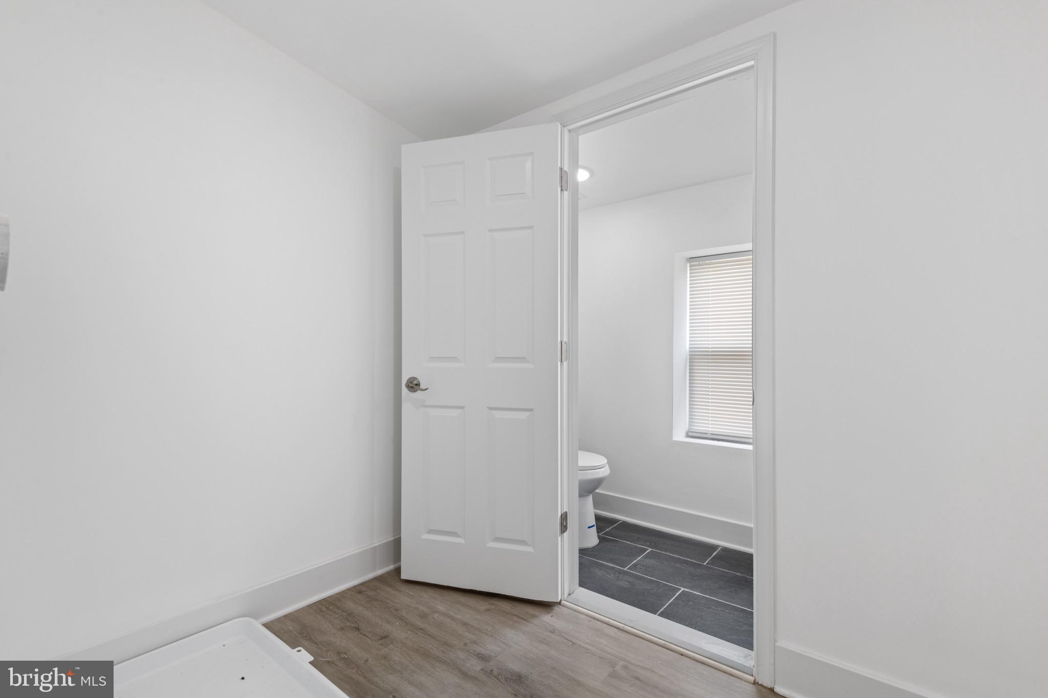 SANDTOWN-WINCHESTER - Residential