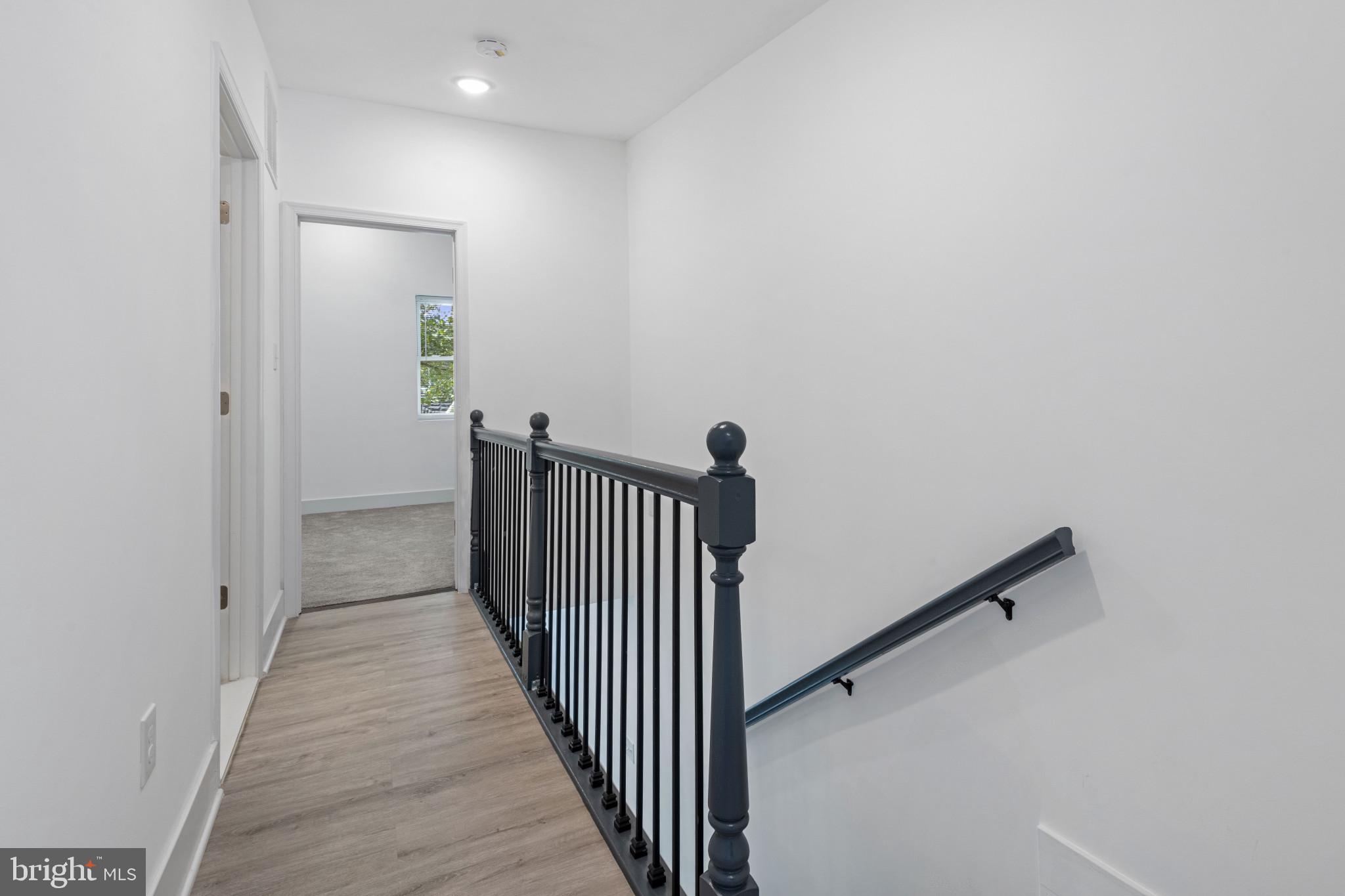 SANDTOWN-WINCHESTER - Residential