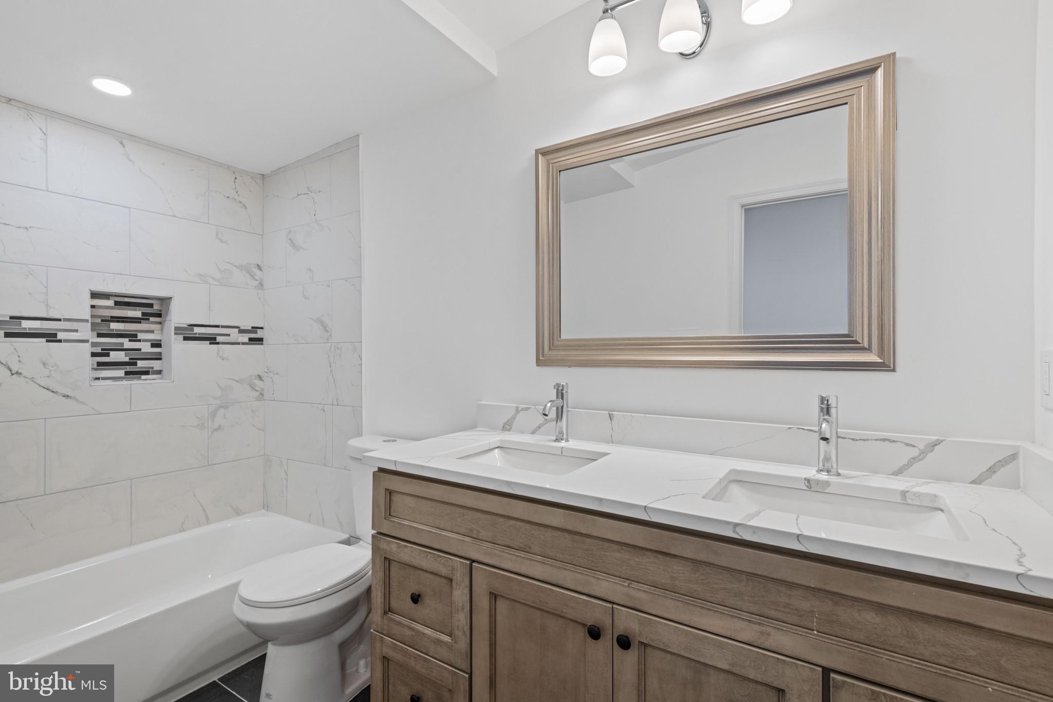SANDTOWN-WINCHESTER - Residential