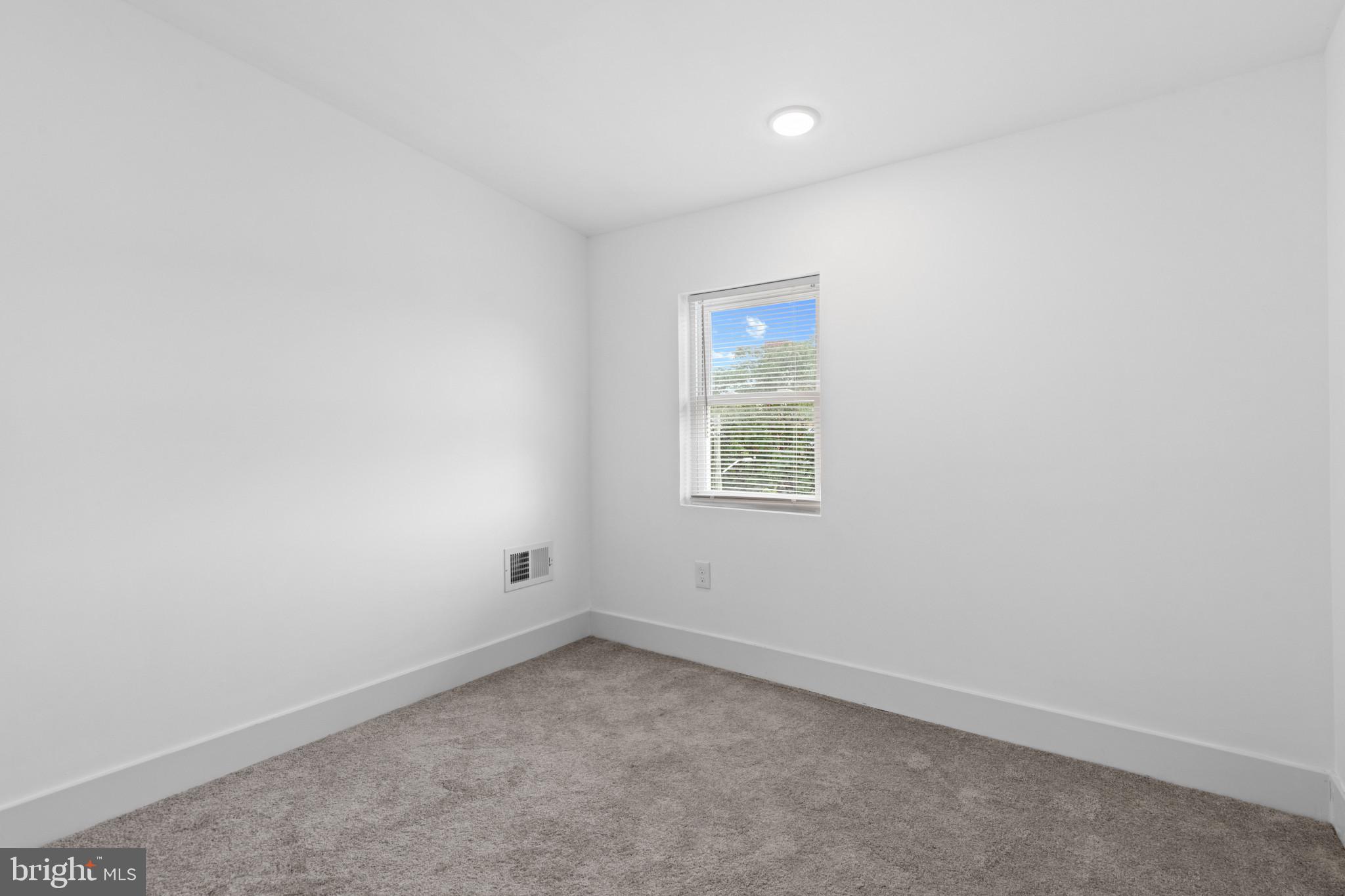 SANDTOWN-WINCHESTER - Residential