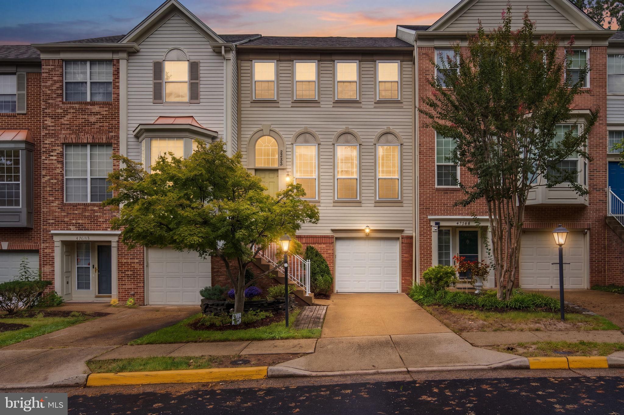 47642 SANDBANK SQUARE