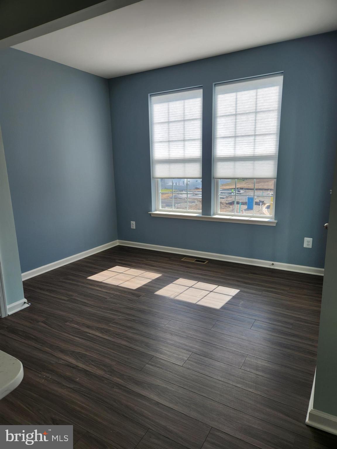 OVERLOOK AT RIVERSIDE - Residential Lease