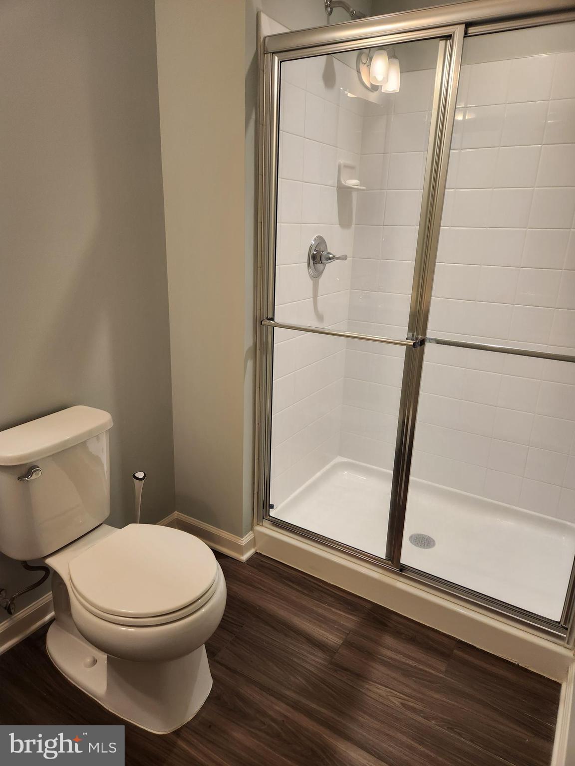 OVERLOOK AT RIVERSIDE - Residential Lease