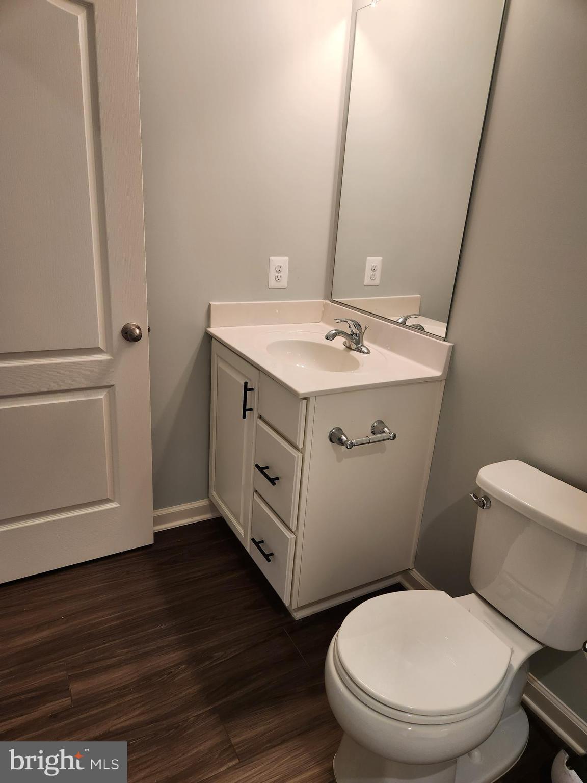 OVERLOOK AT RIVERSIDE - Residential Lease