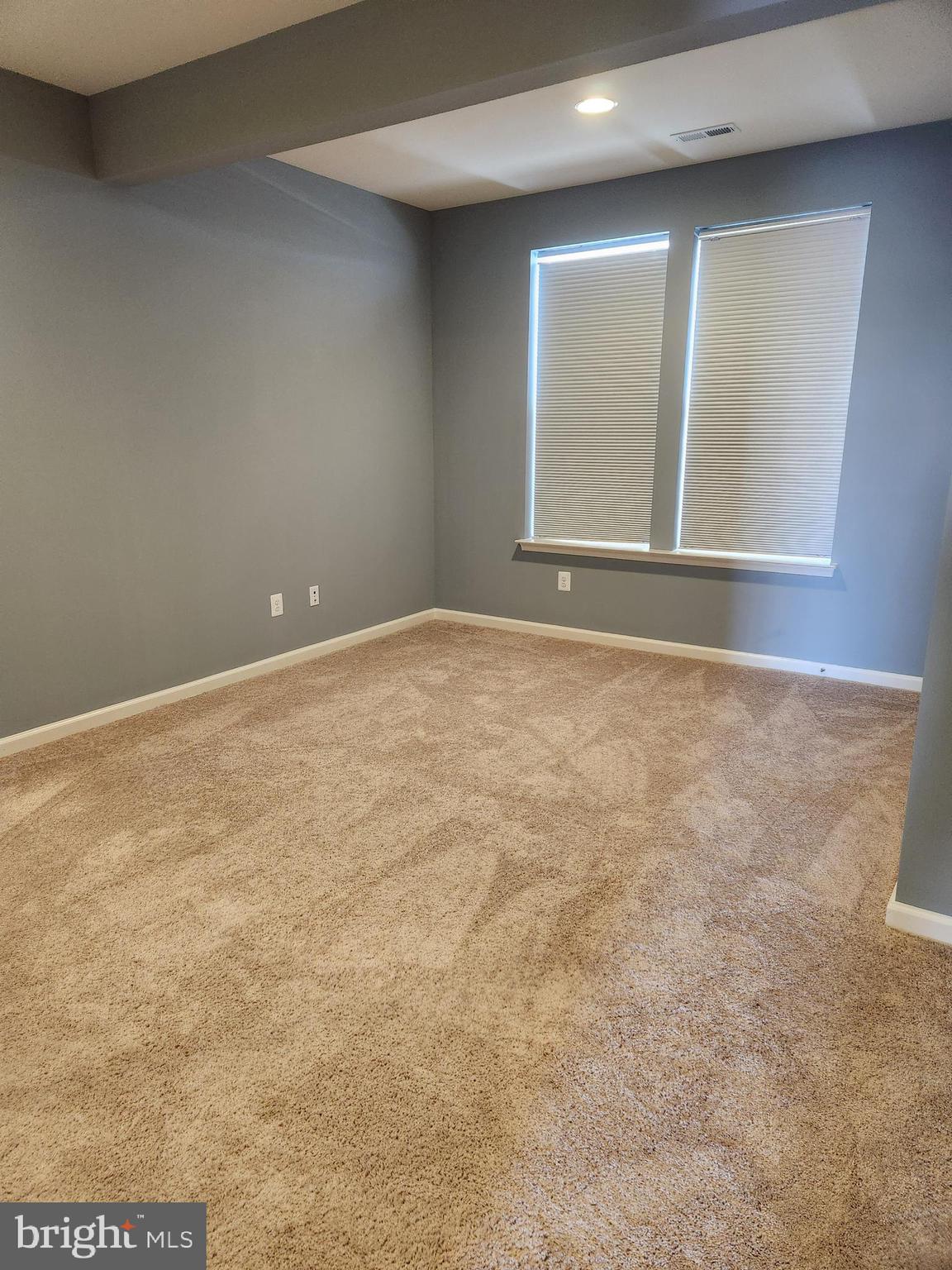 OVERLOOK AT RIVERSIDE - Residential Lease