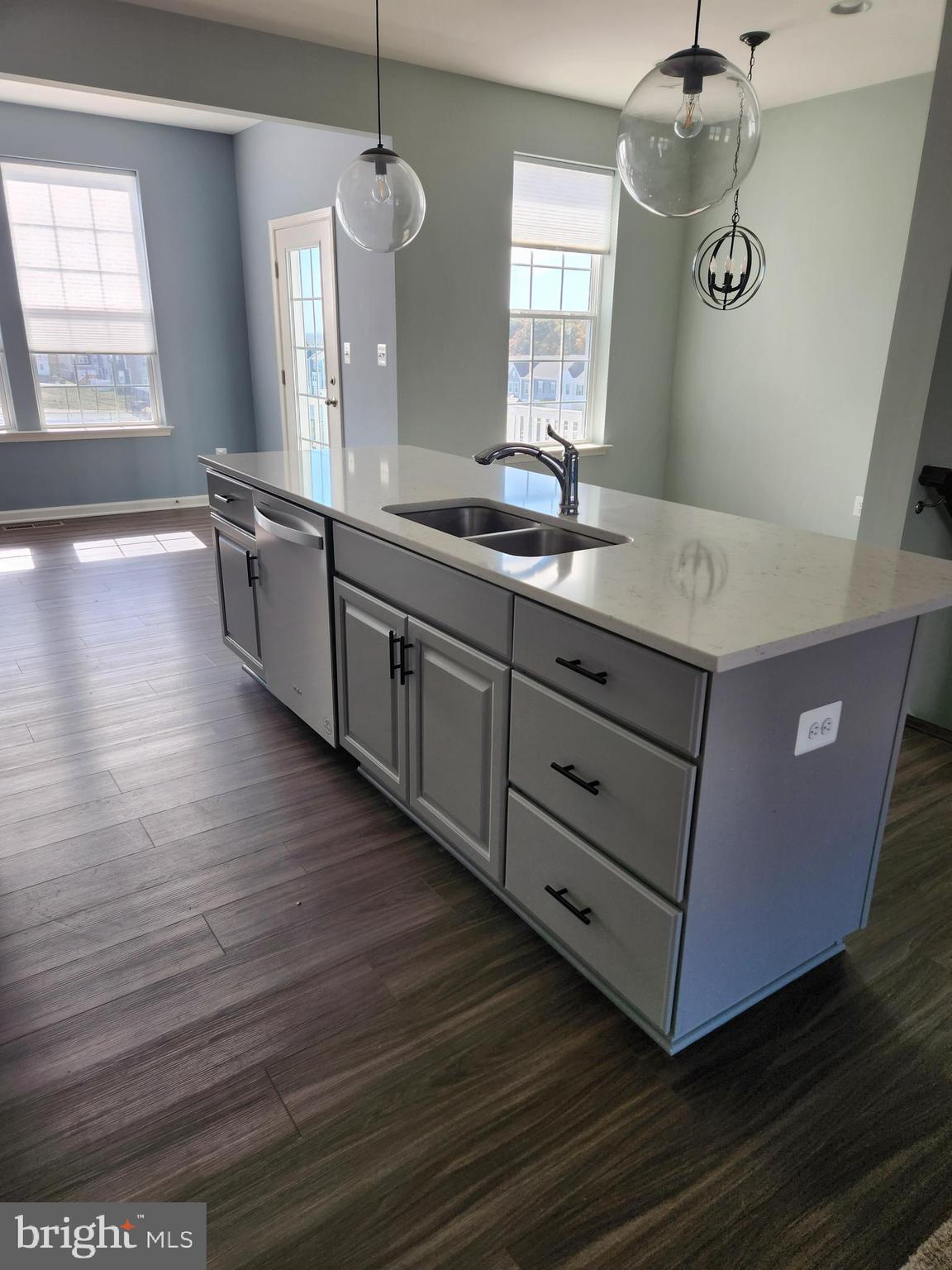 OVERLOOK AT RIVERSIDE - Residential Lease