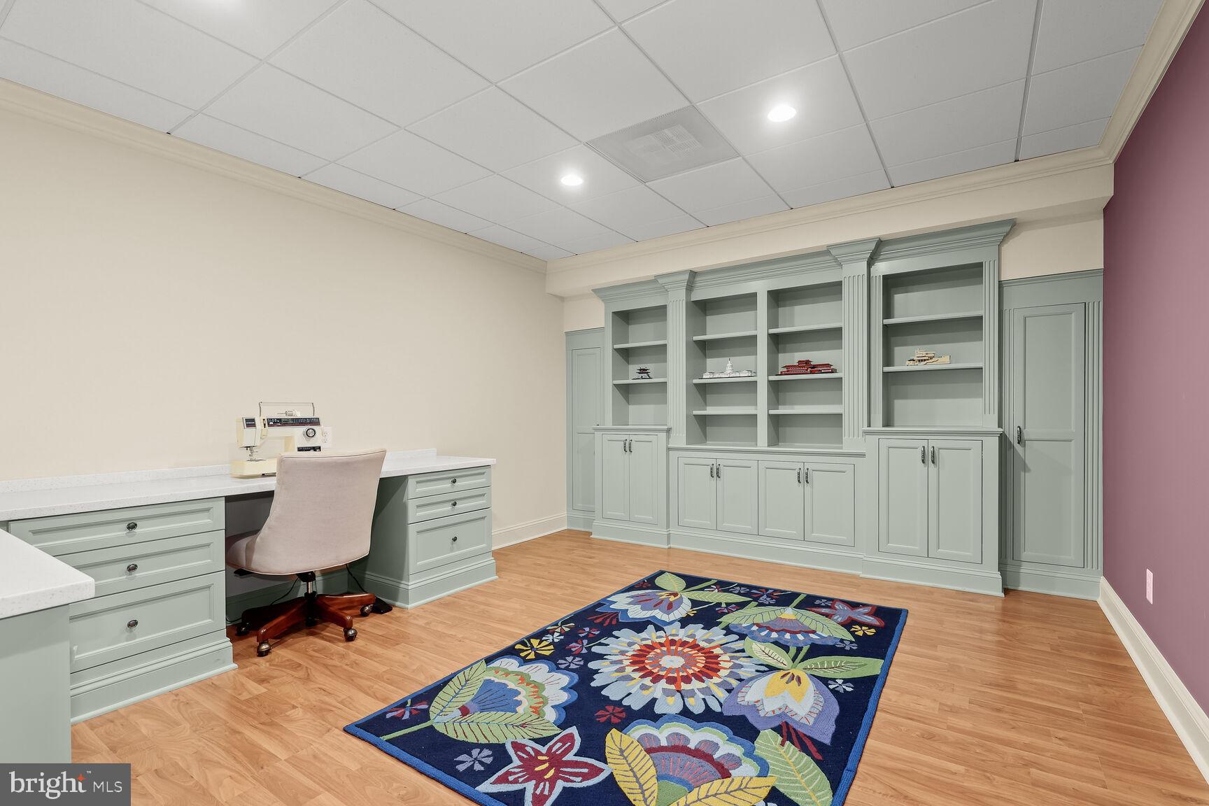 OAKWOOD OVERLOOK - Residential