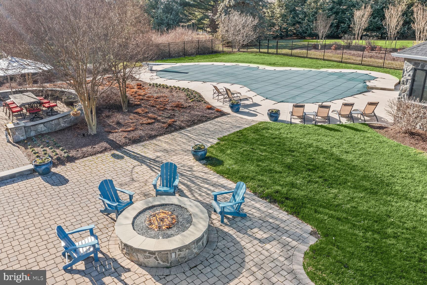 OAKWOOD OVERLOOK - Residential