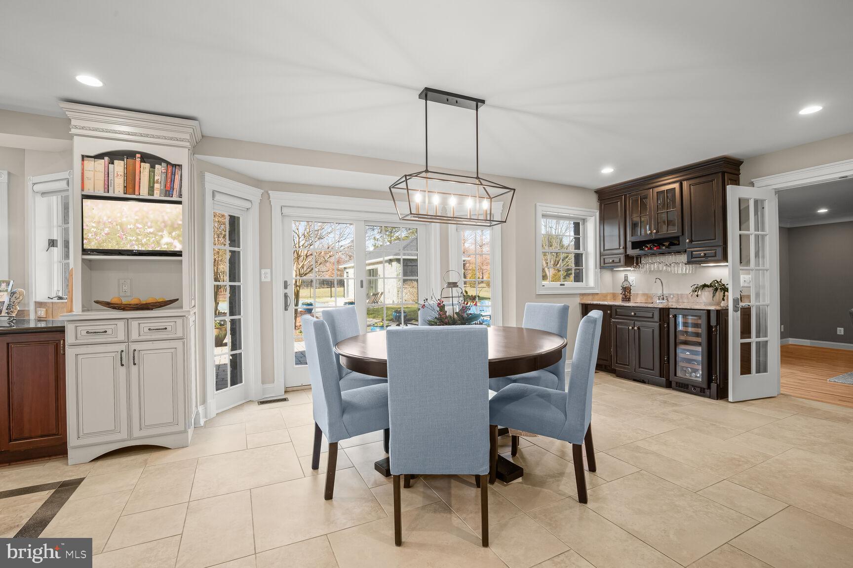 OAKWOOD OVERLOOK - Residential