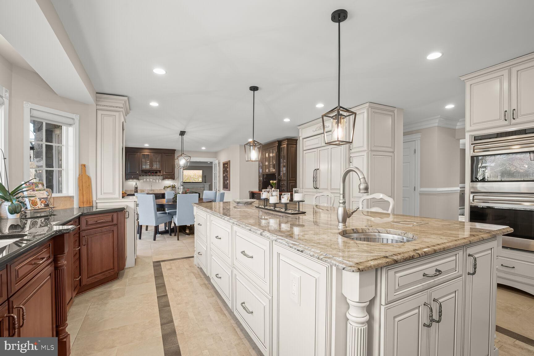 OAKWOOD OVERLOOK - Residential