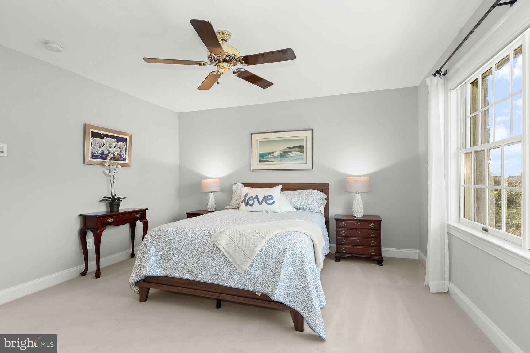 OAKWOOD OVERLOOK - Residential