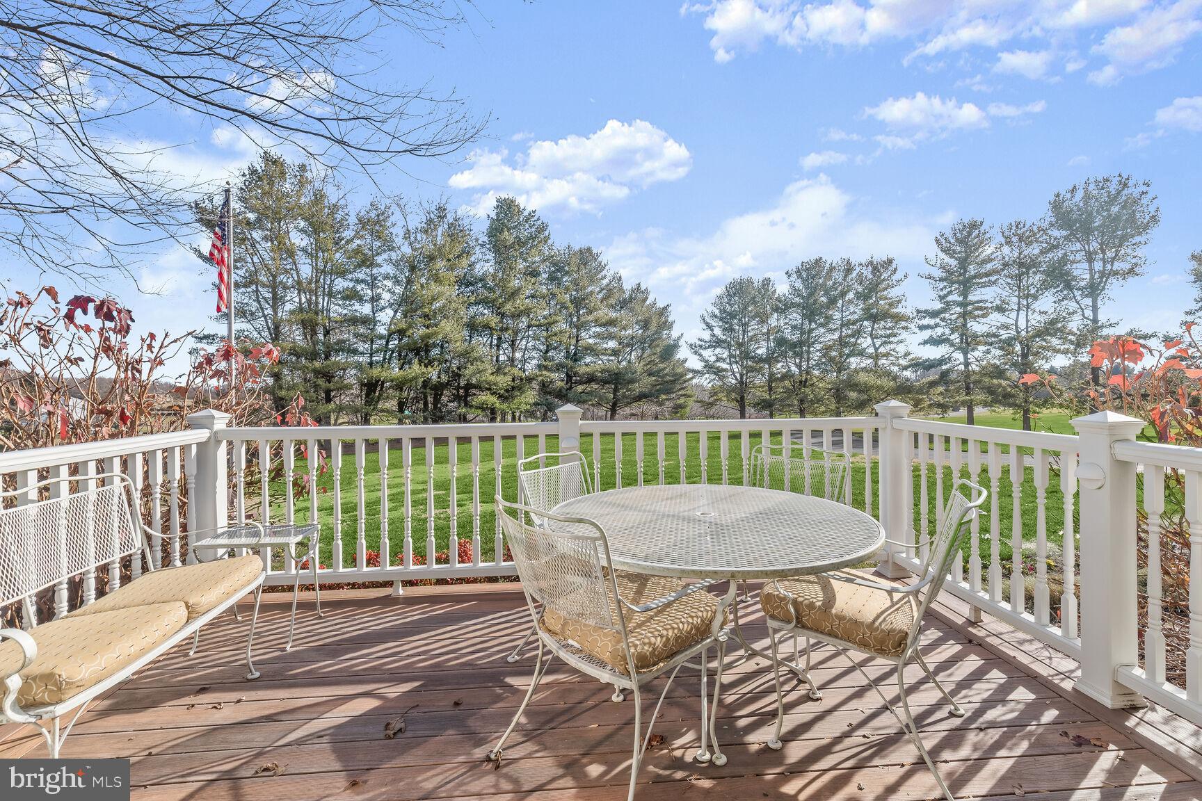 OAKWOOD OVERLOOK - Residential