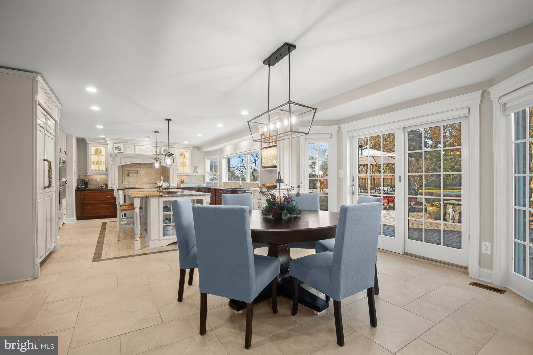 OAKWOOD OVERLOOK - Residential