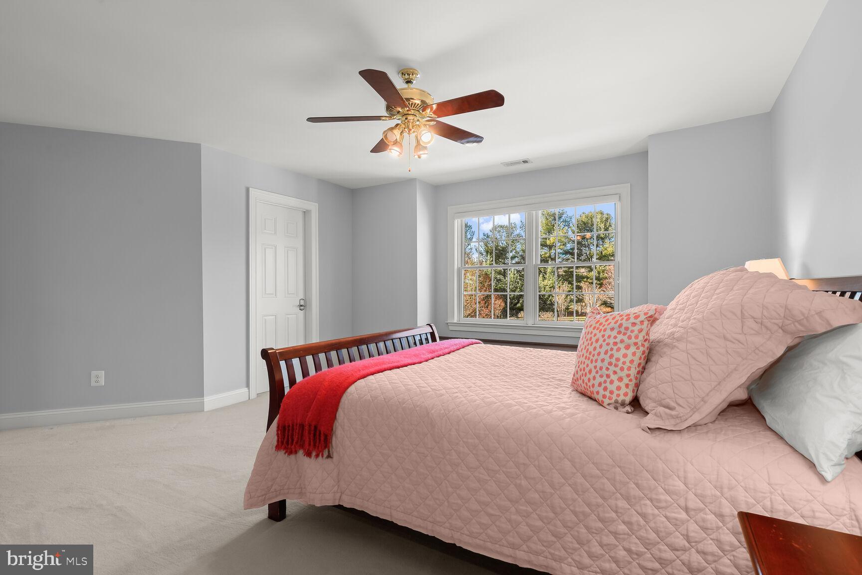 OAKWOOD OVERLOOK - Residential