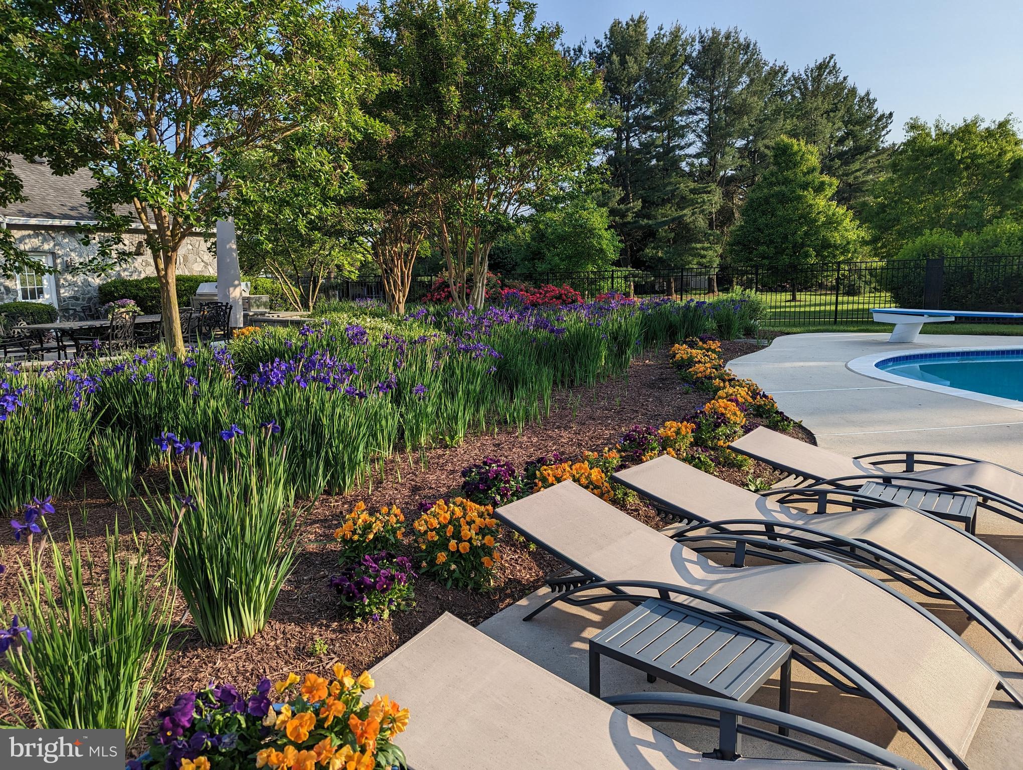 OAKWOOD OVERLOOK - Residential