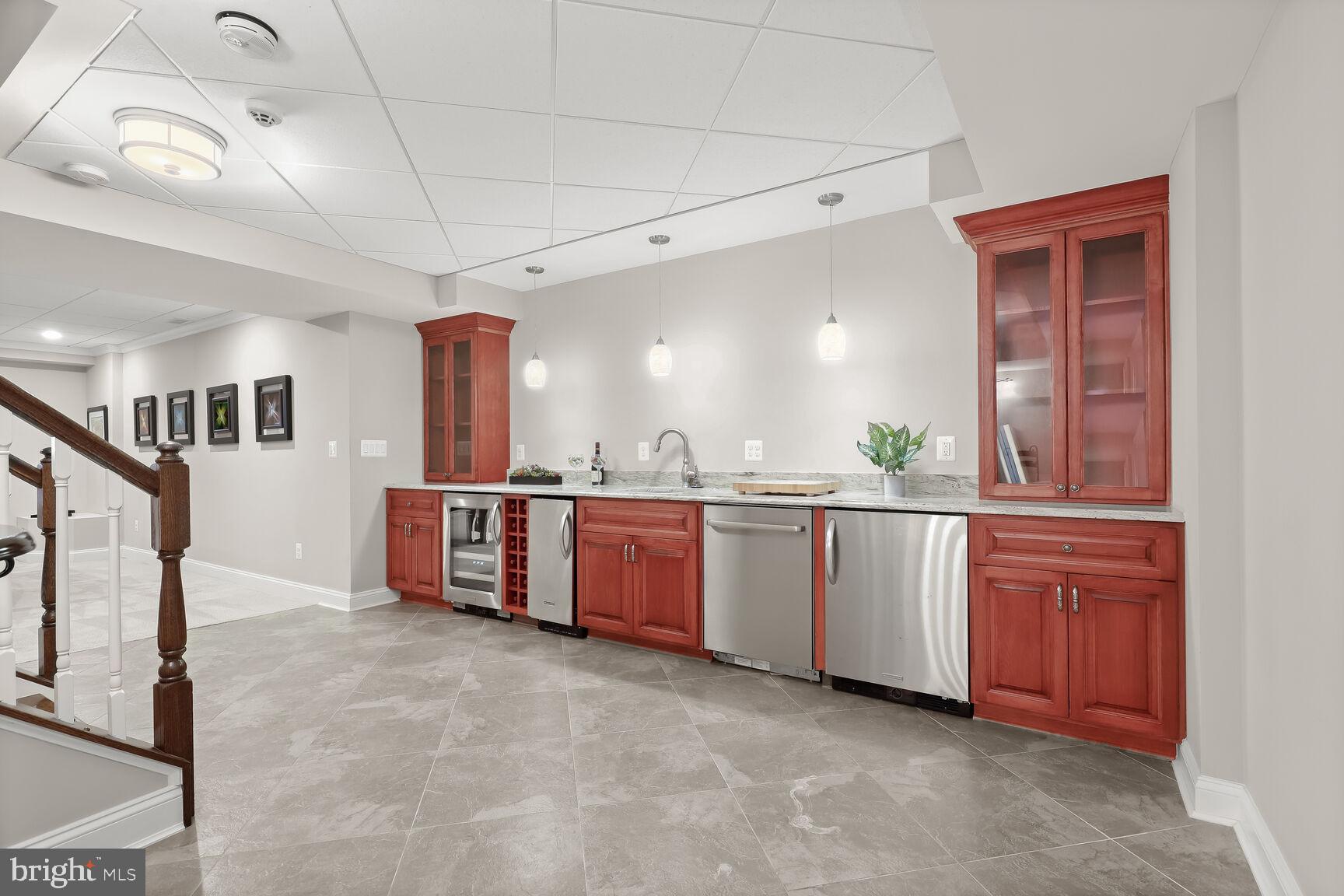 OAKWOOD OVERLOOK - Residential