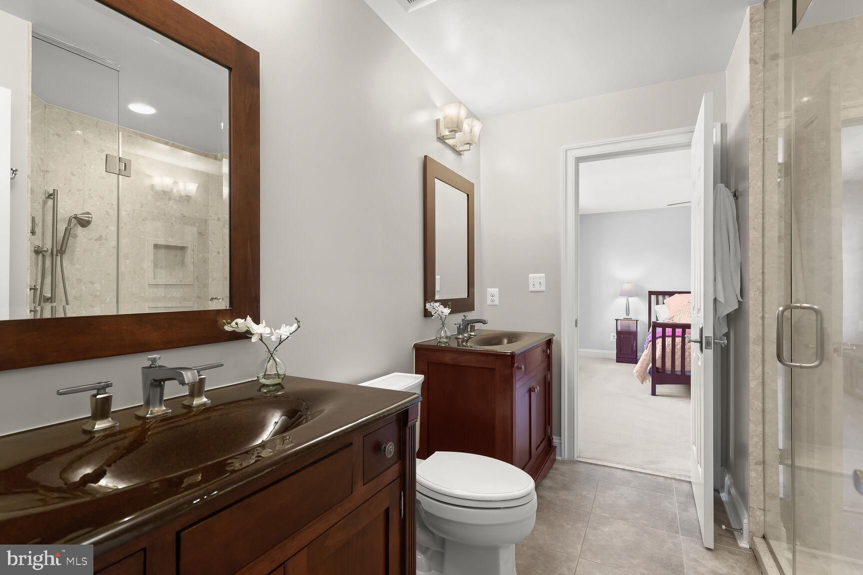 OAKWOOD OVERLOOK - Residential