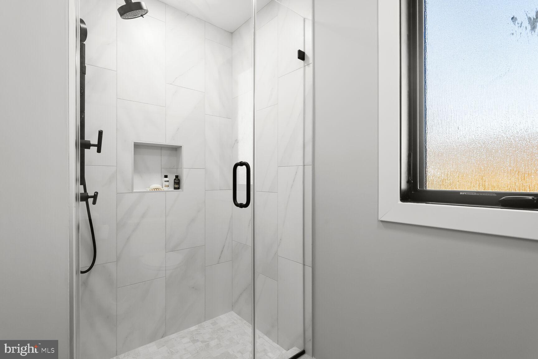 OAKWOOD OVERLOOK - Residential