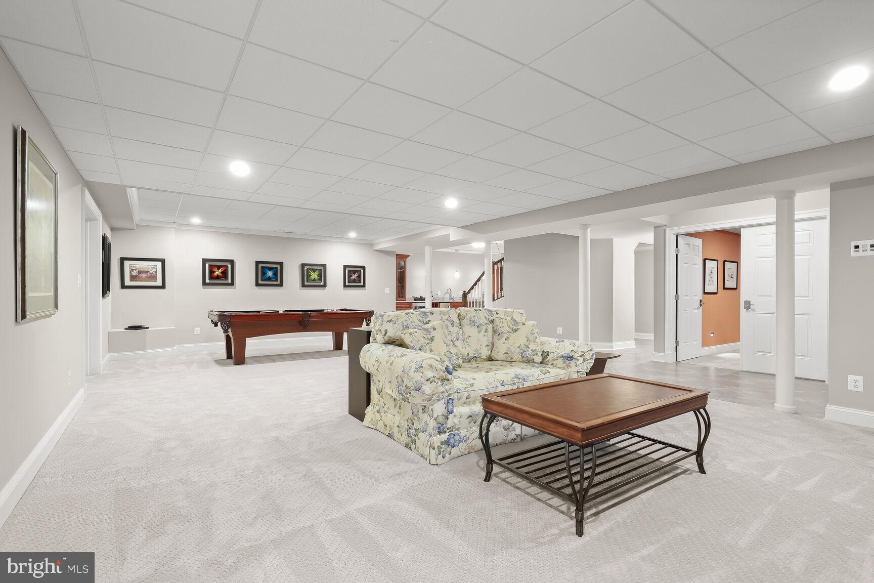 OAKWOOD OVERLOOK - Residential