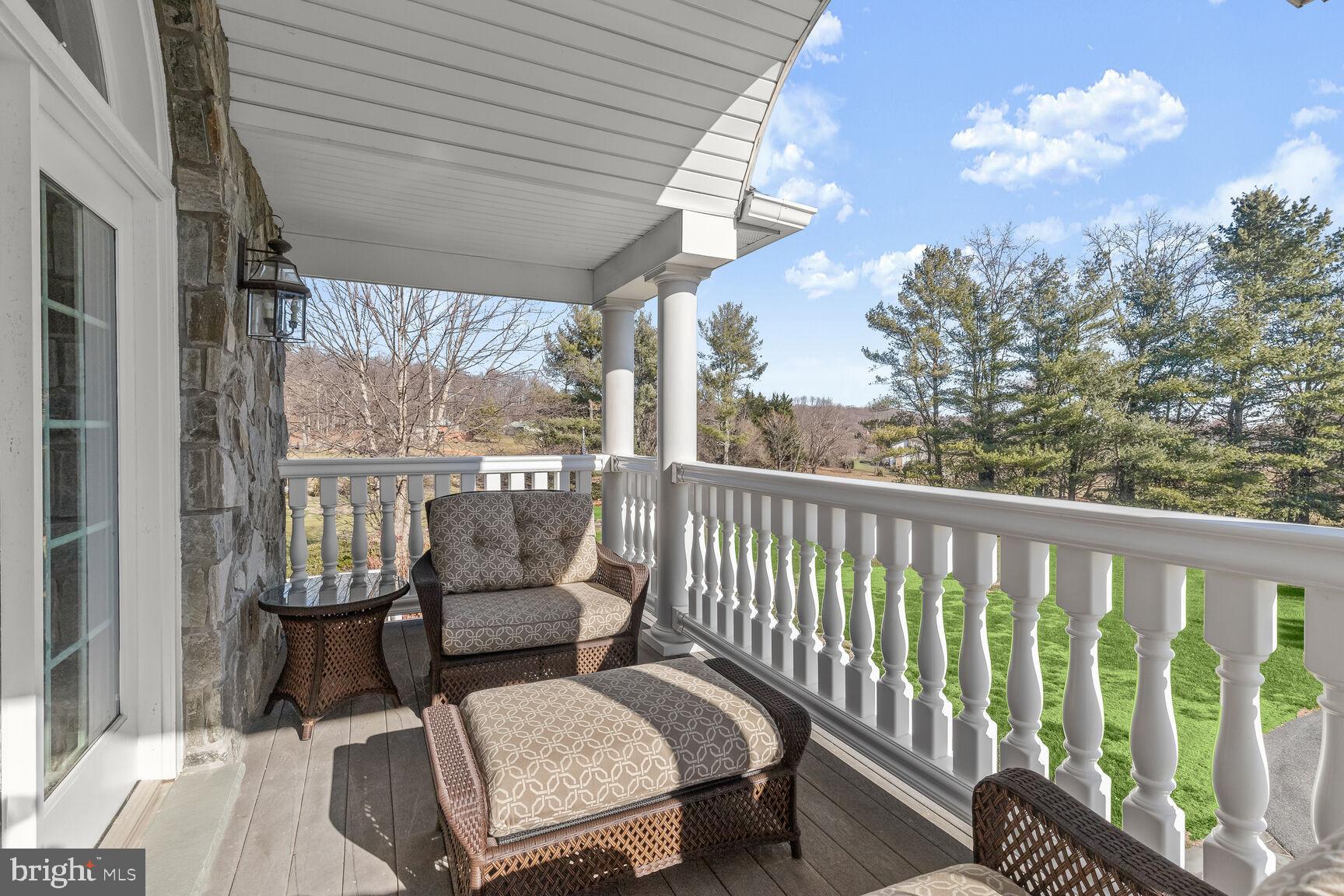 OAKWOOD OVERLOOK - Residential