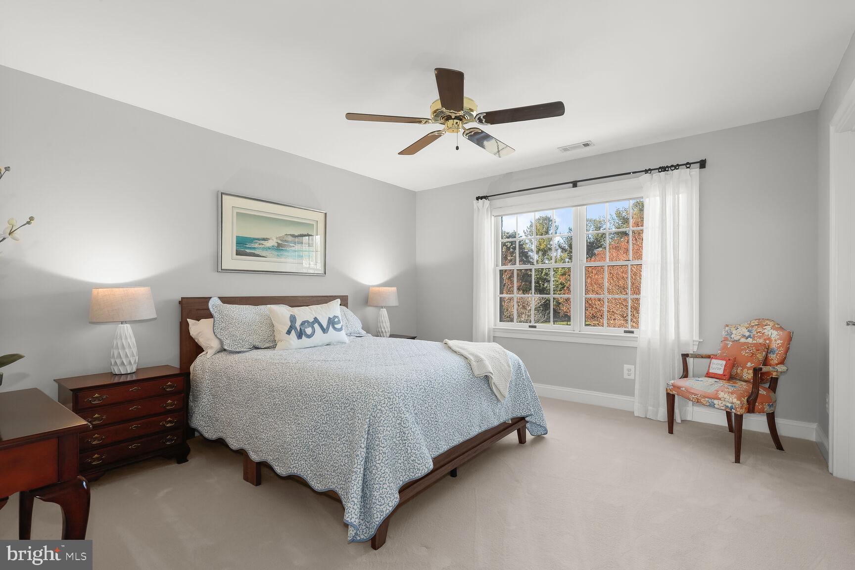 OAKWOOD OVERLOOK - Residential