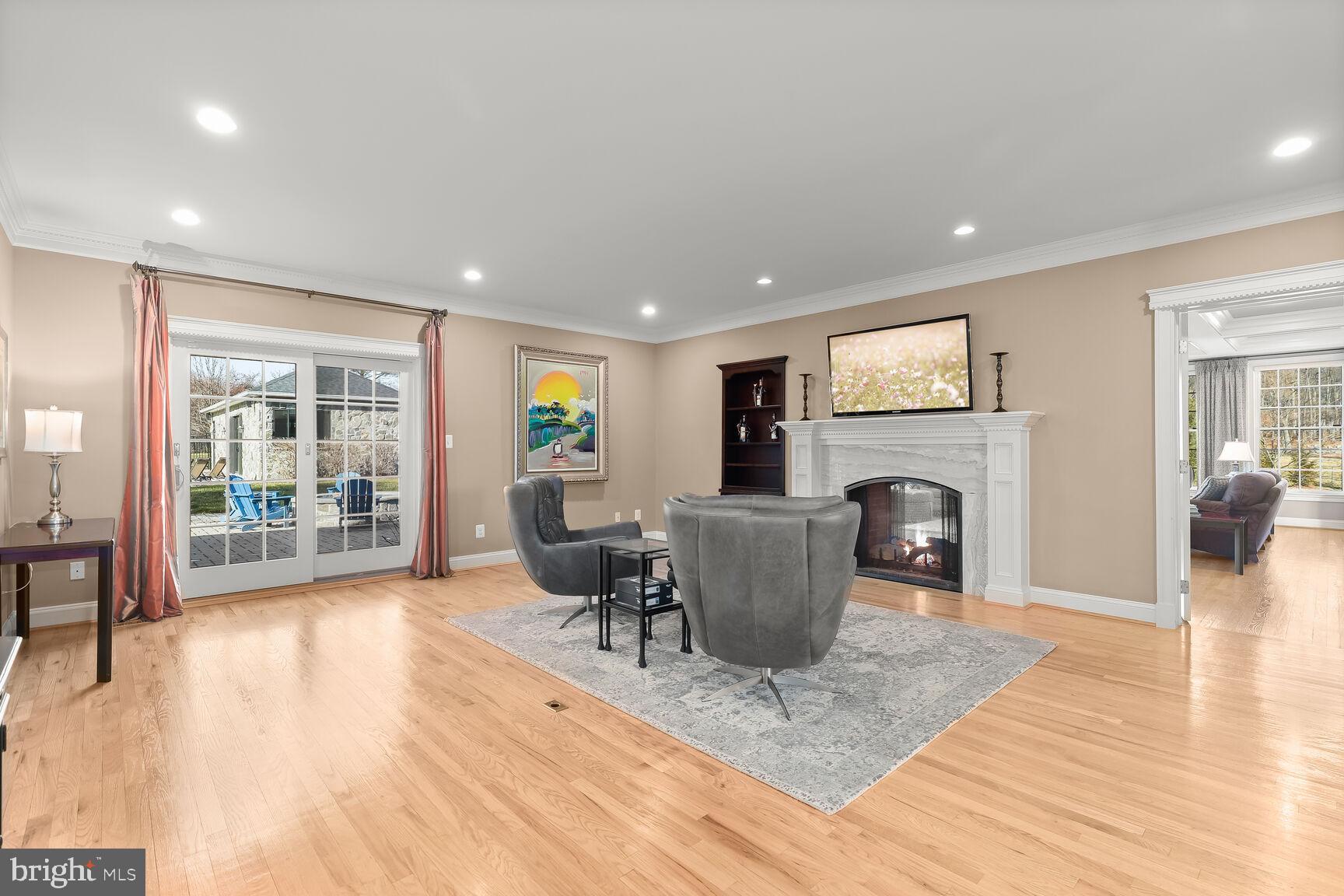 OAKWOOD OVERLOOK - Residential