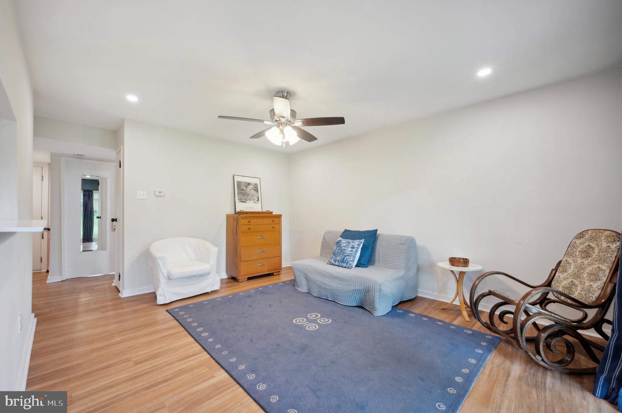 THE MEADOWS - Residential