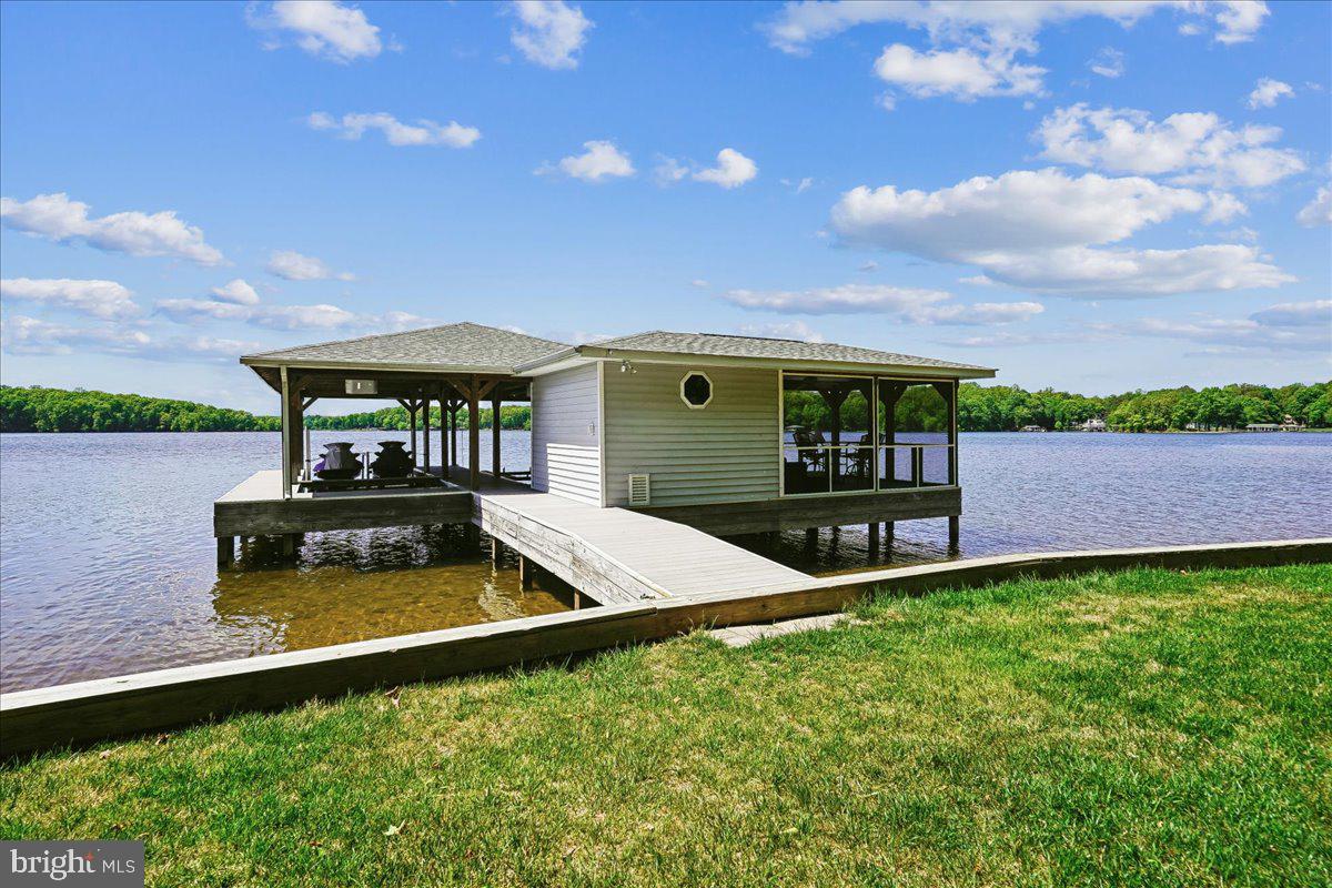 NOAH'S LANDING - Residential