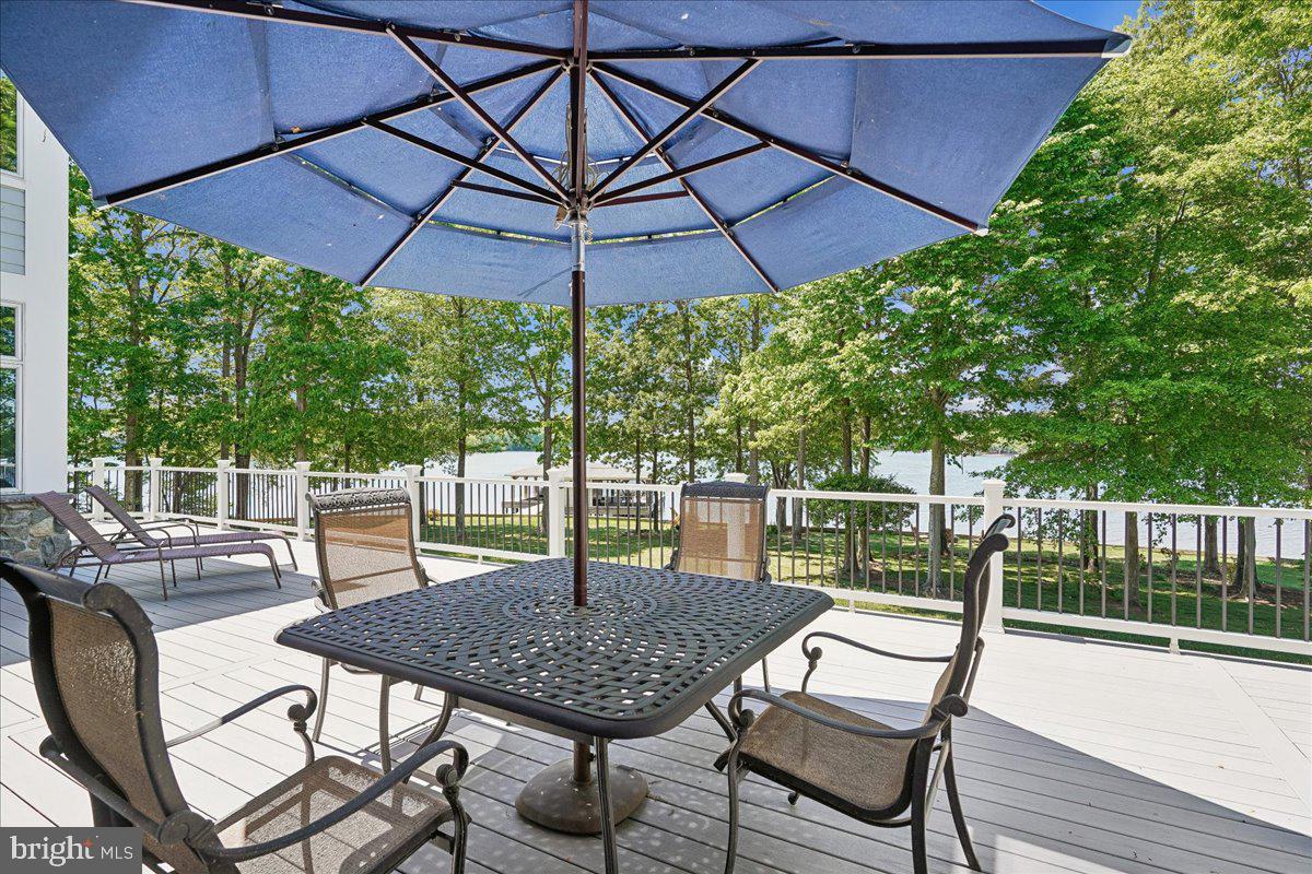 NOAH'S LANDING - Residential