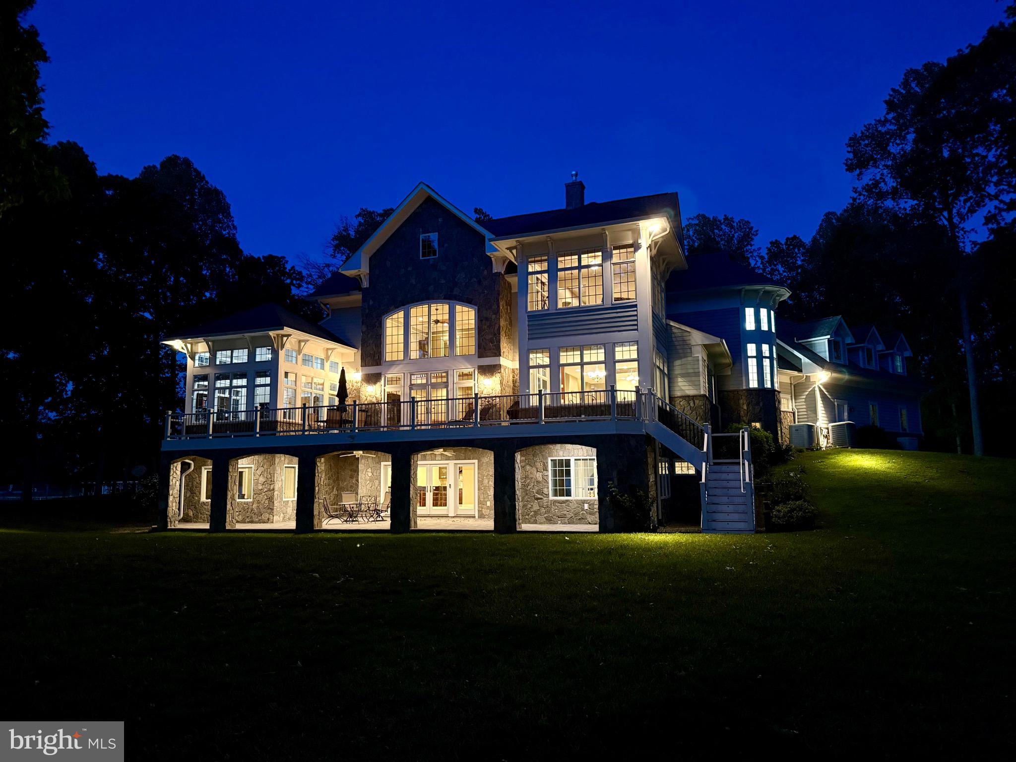 NOAH'S LANDING - Residential