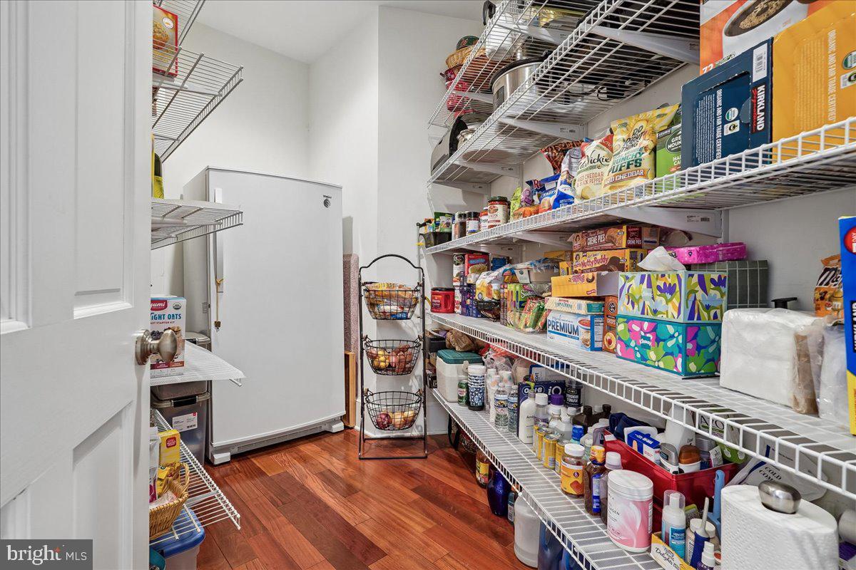 NOAH'S LANDING - Residential