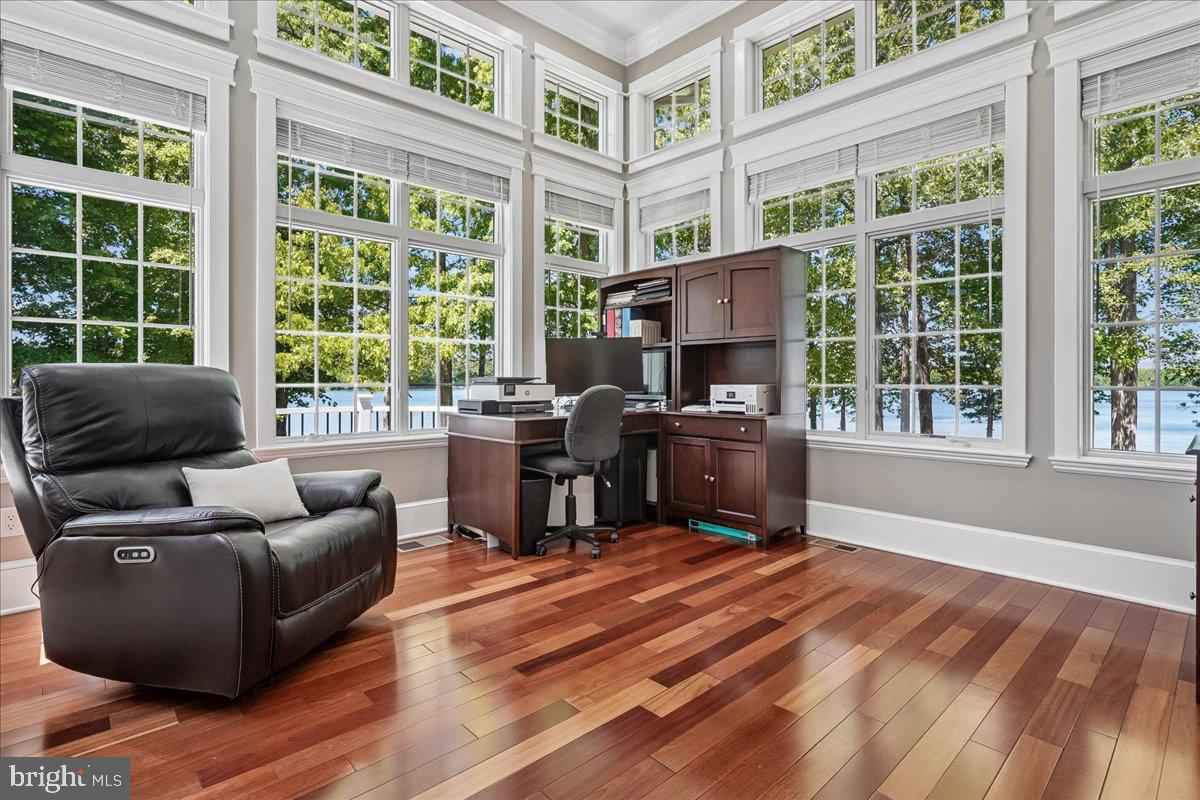 NOAH'S LANDING - Residential