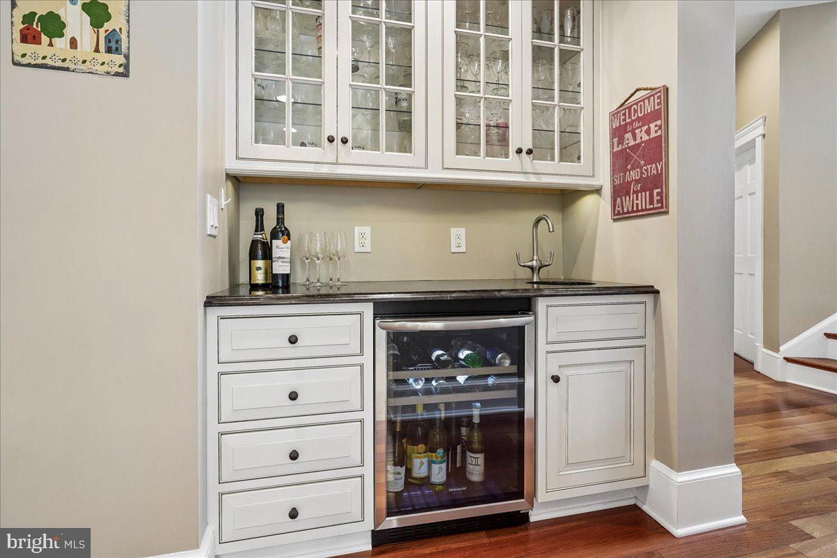 NOAH'S LANDING - Residential