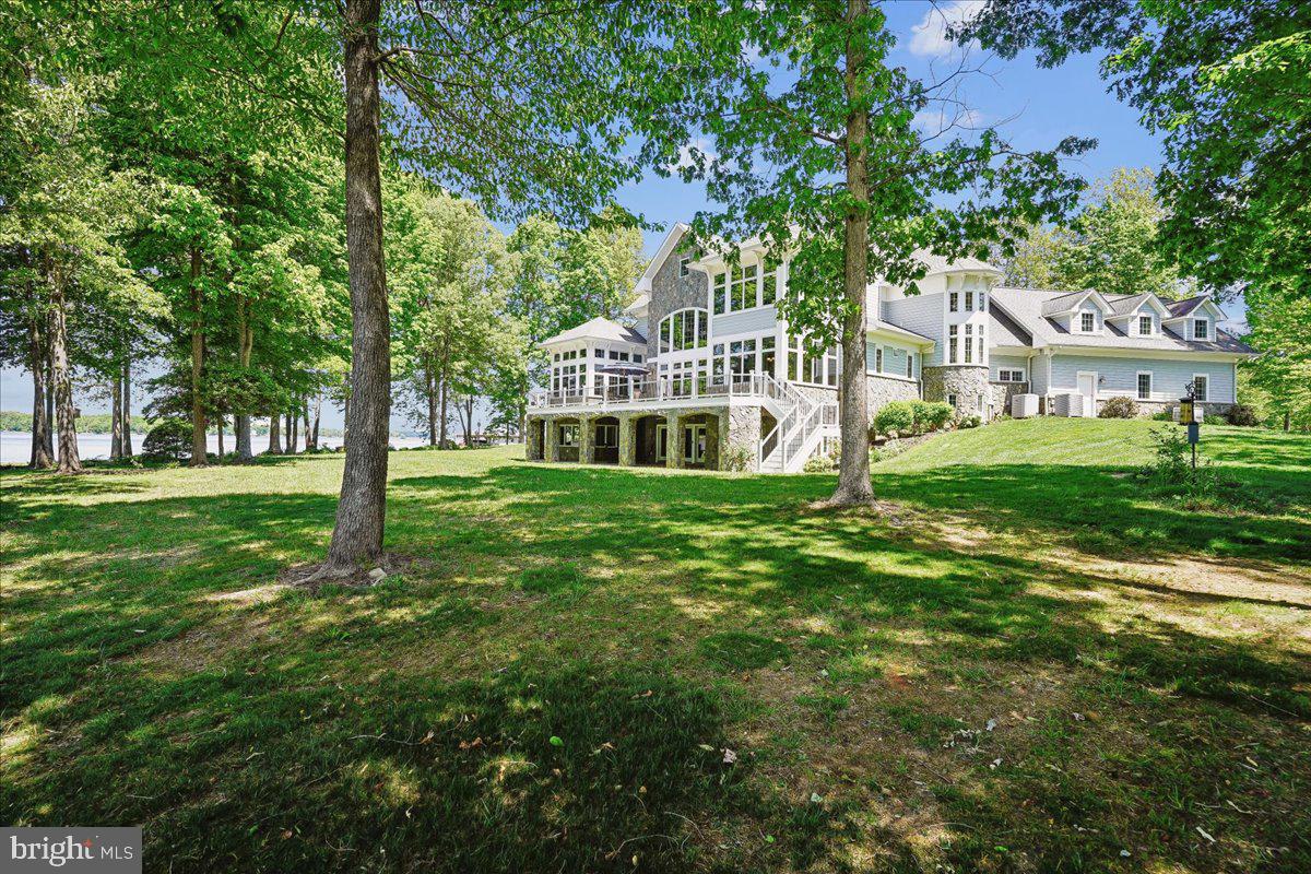 NOAH'S LANDING - Residential